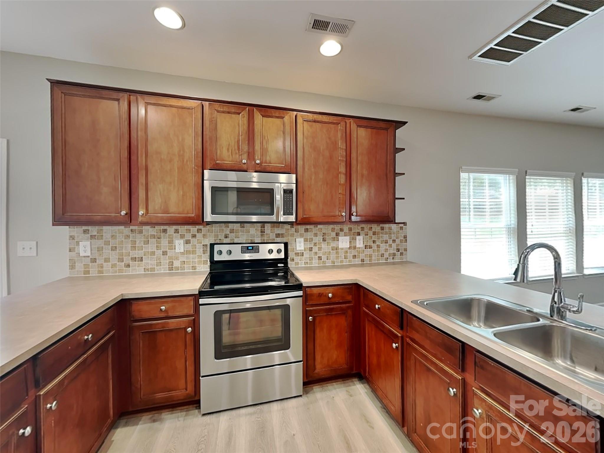 Single Family Residence at 4208 Lawrence Daniel Drive, Matthews, photo 2 of 18