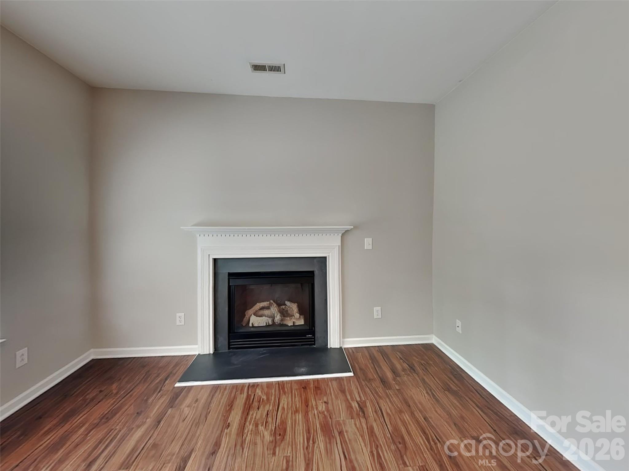 Single Family Residence at 4208 Lawrence Daniel Drive, Matthews, photo 4 of 18