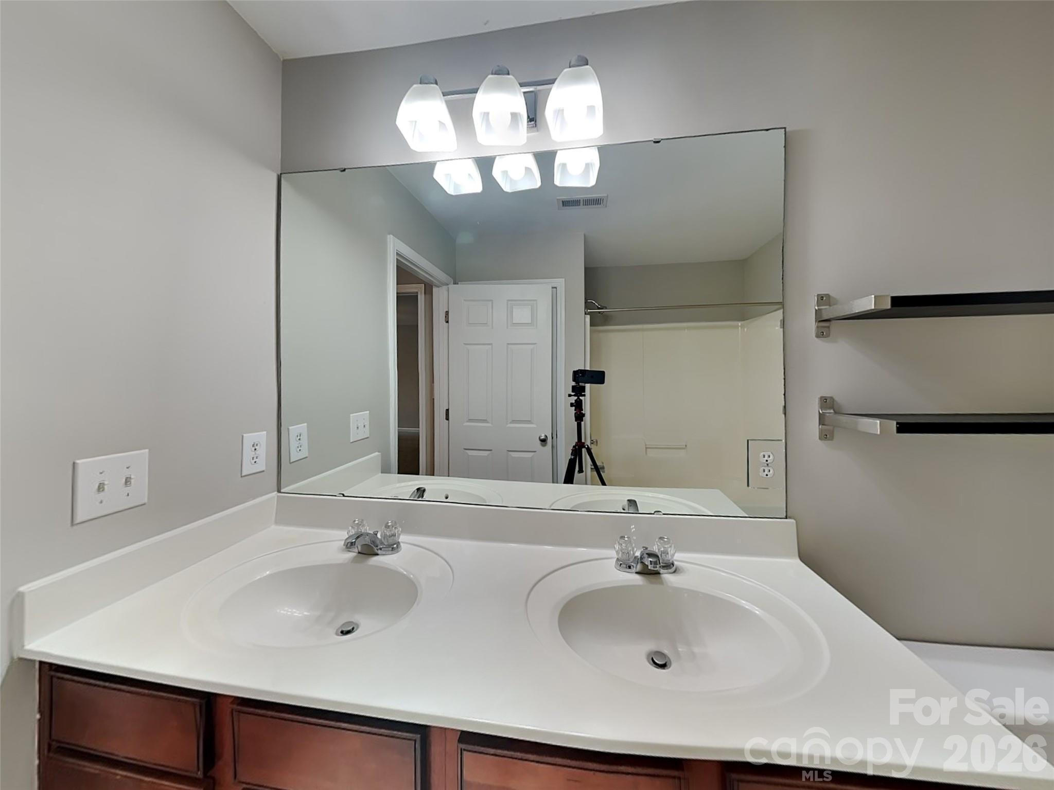 Full bathroom - 4208 Lawrence Daniel Drive, Matthews