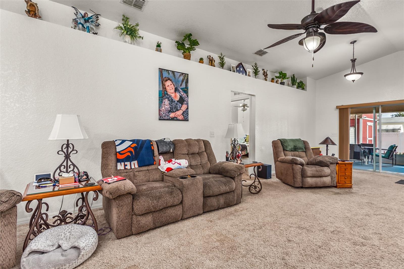 Single Family Residence at 215 CAPTAIN HOOK WAY, DAVENPORT, photo 11 of 25