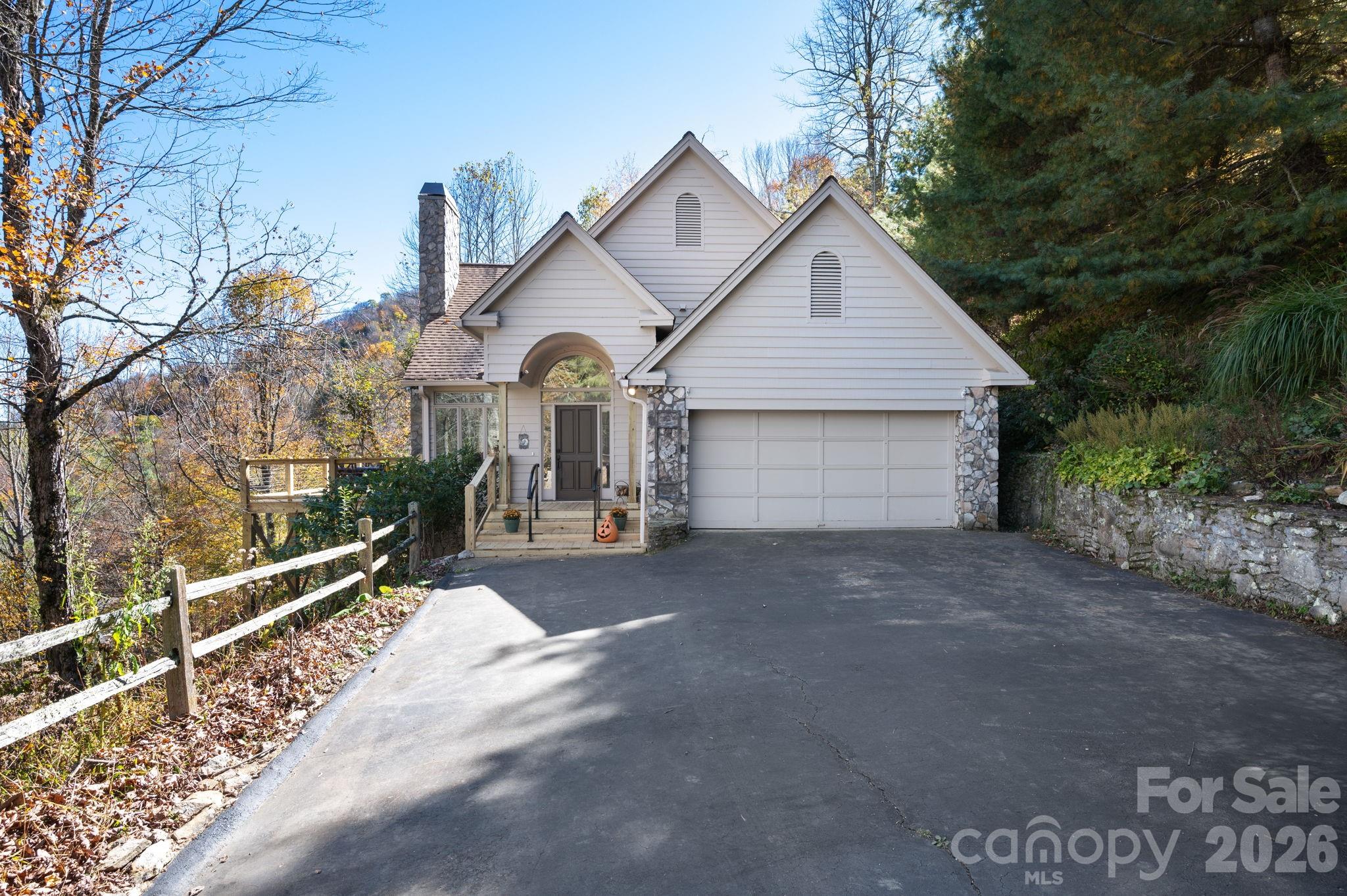 Single Family Residence at 481 Overlook Drive, Mars Hill, photo 4 of 46