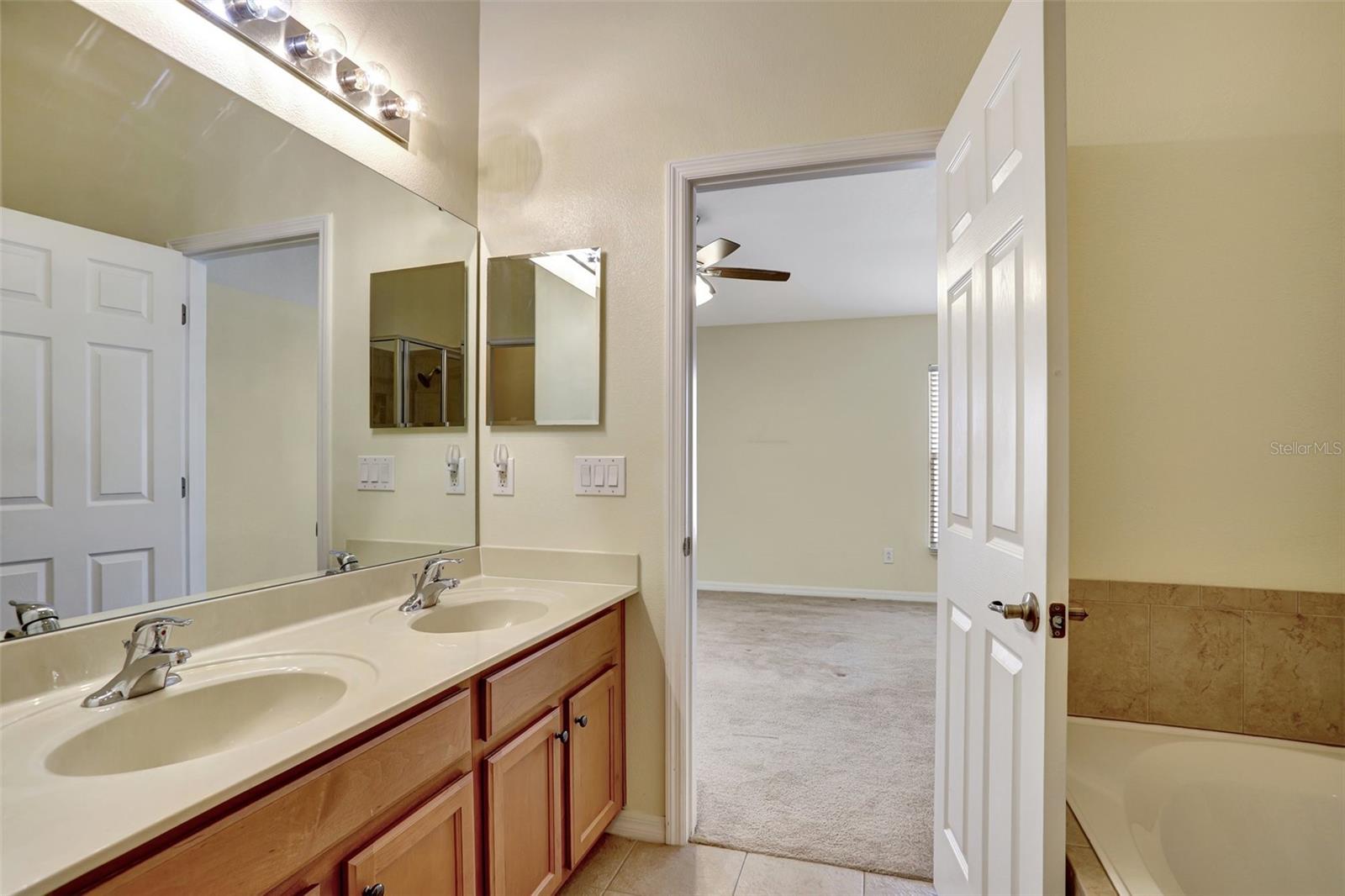 Single Family Residence at 1029 ORANGE COSMOS BLVD, DAVENPORT, photo 16 of 39