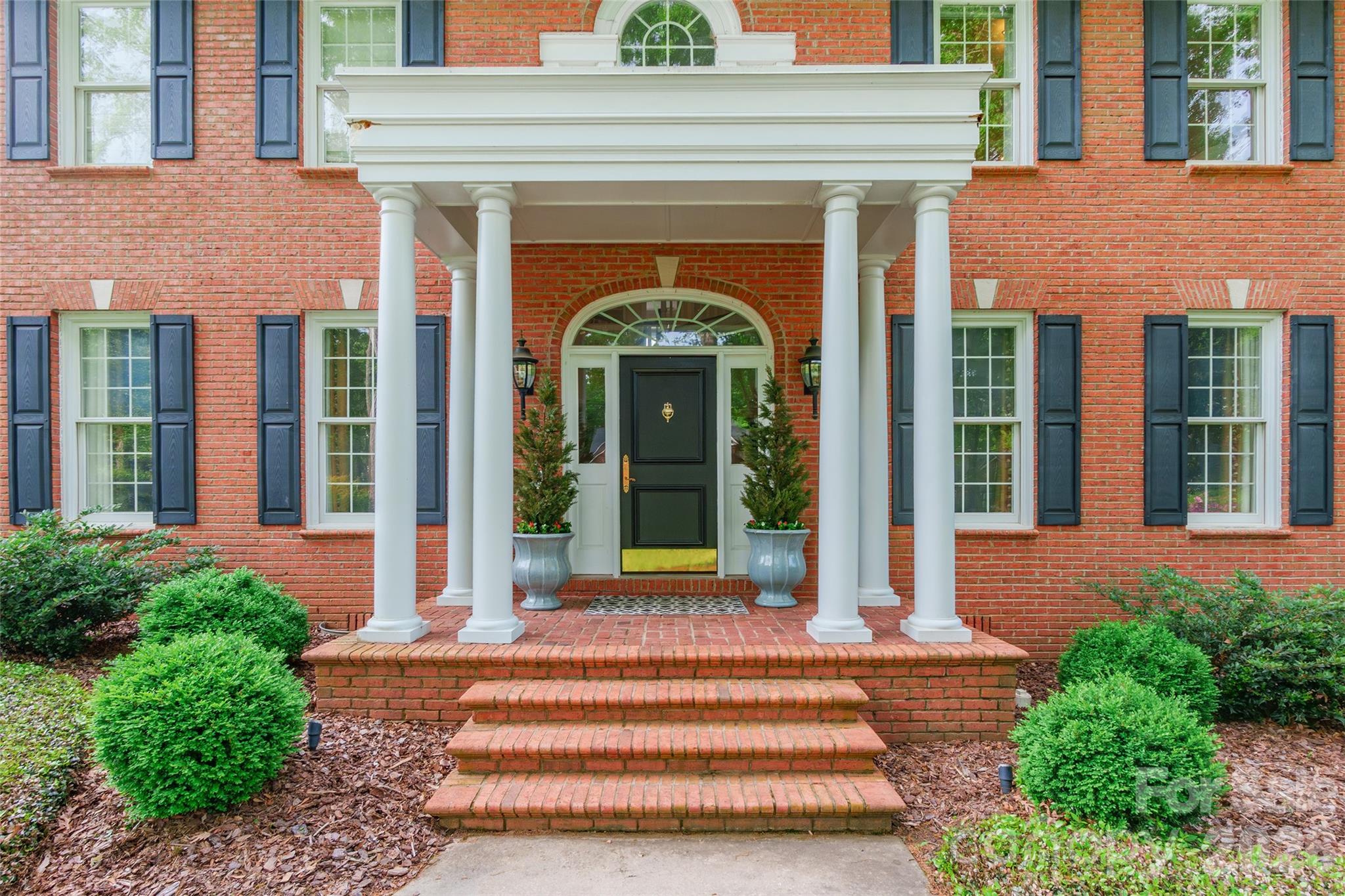 Single Family Residence at 1528 Blanchard Bend, Rock Hill, photo 3 of 45