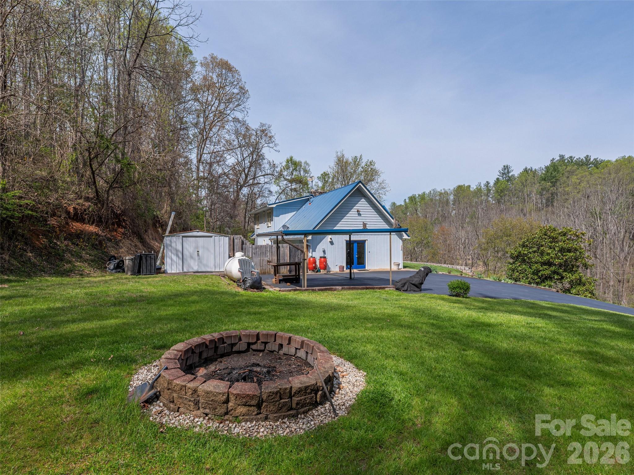 Circular Fire Pit is the perfect way to end the day. - 444 Martin Branch Road, Leicester