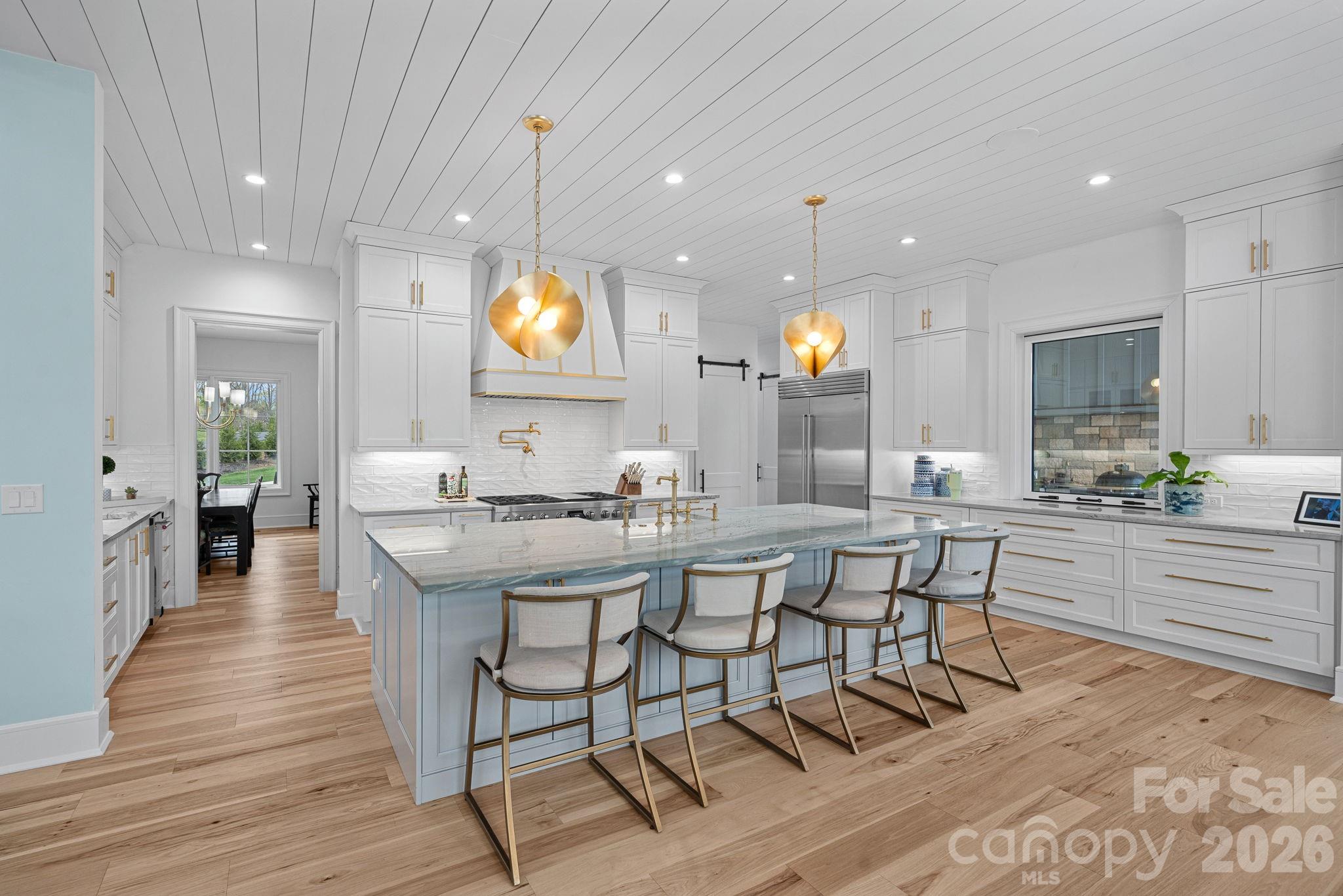 Single Family Residence at 5907 Kiowa Road, Clover, photo 9 of 47