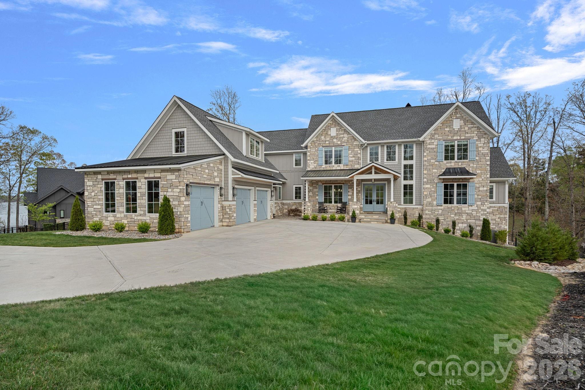Single Family Residence at 5907 Kiowa Road, Clover, photo 2 of 47