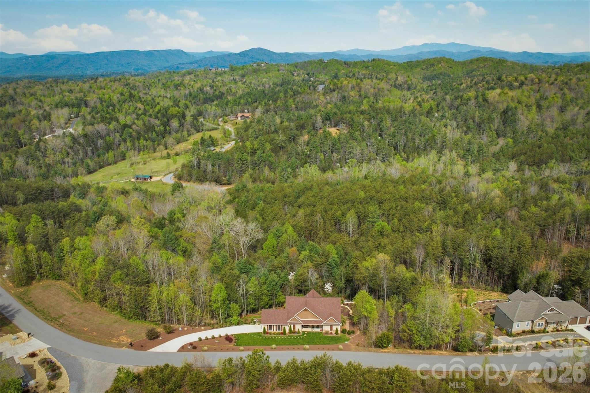 Single Family Residence at 1510 High Valley Way, Lenoir, photo 7 of 48