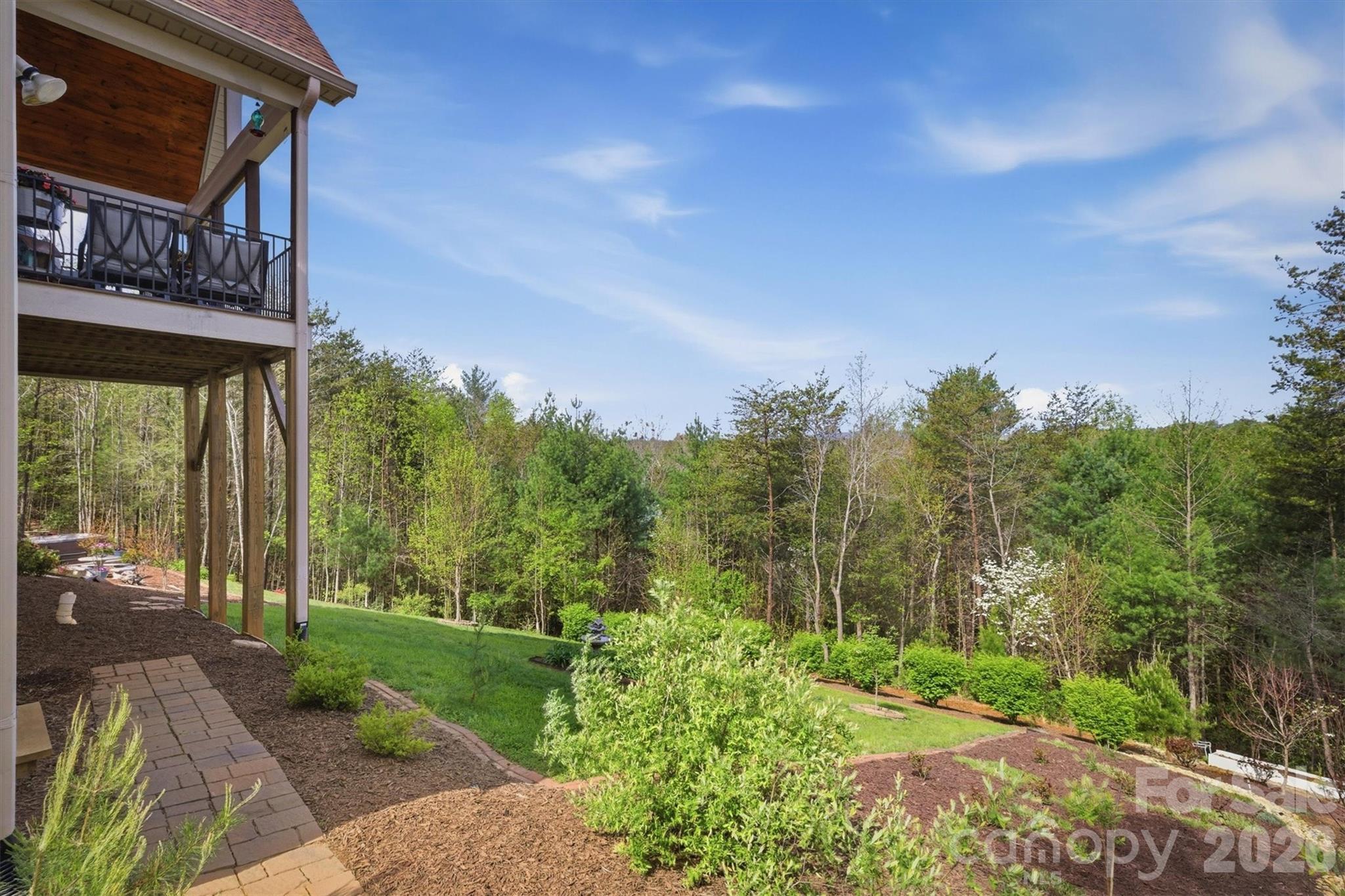 Single Family Residence at 1510 High Valley Way, Lenoir, photo 9 of 48