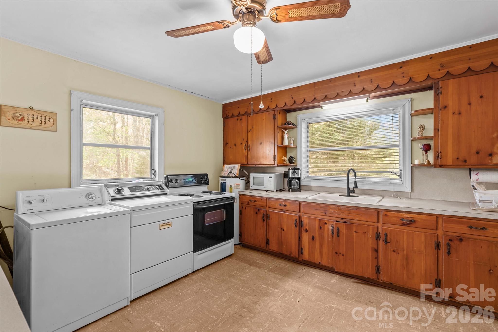 Single Family Residence at 151 Bent Twig Drive, Statesville, photo 16 of 35