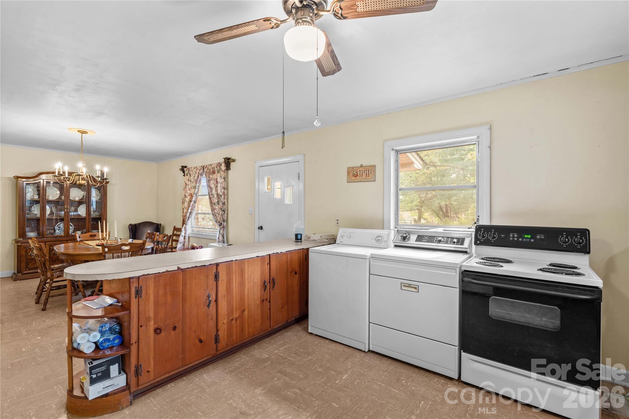 Single Family Residence at 151 Bent Twig Drive, Statesville, photo 17 of 35
