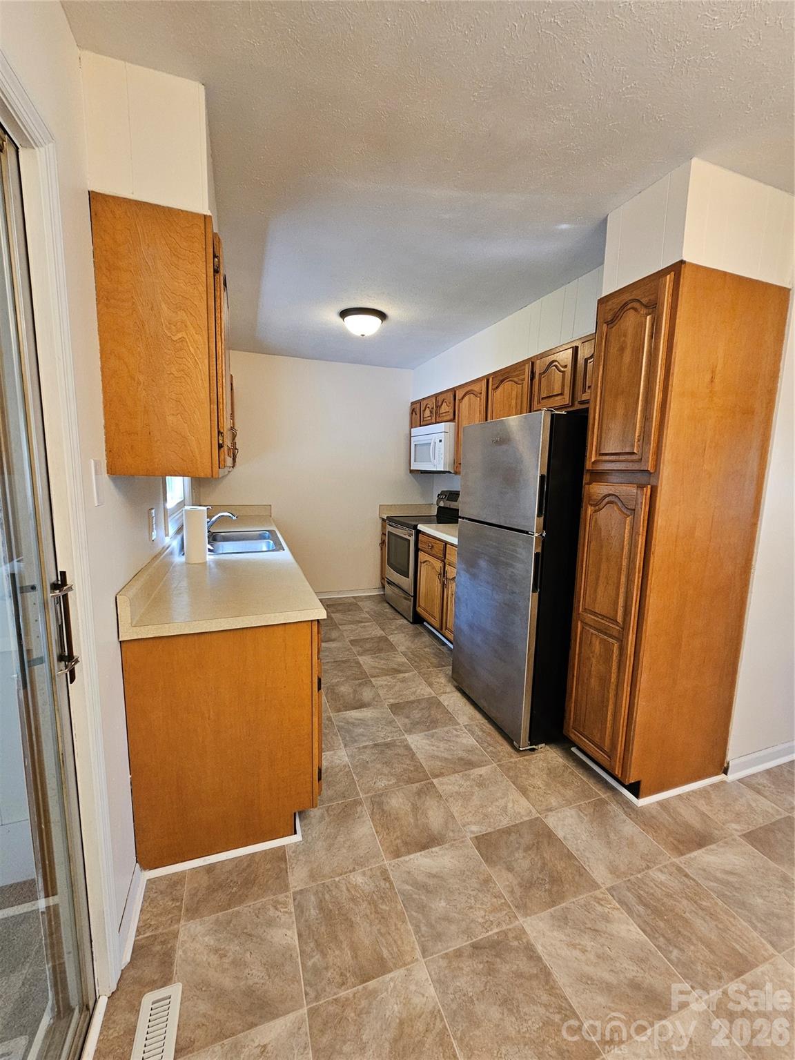 Kitchen - 3220 Sweeten Creek Road, Asheville
