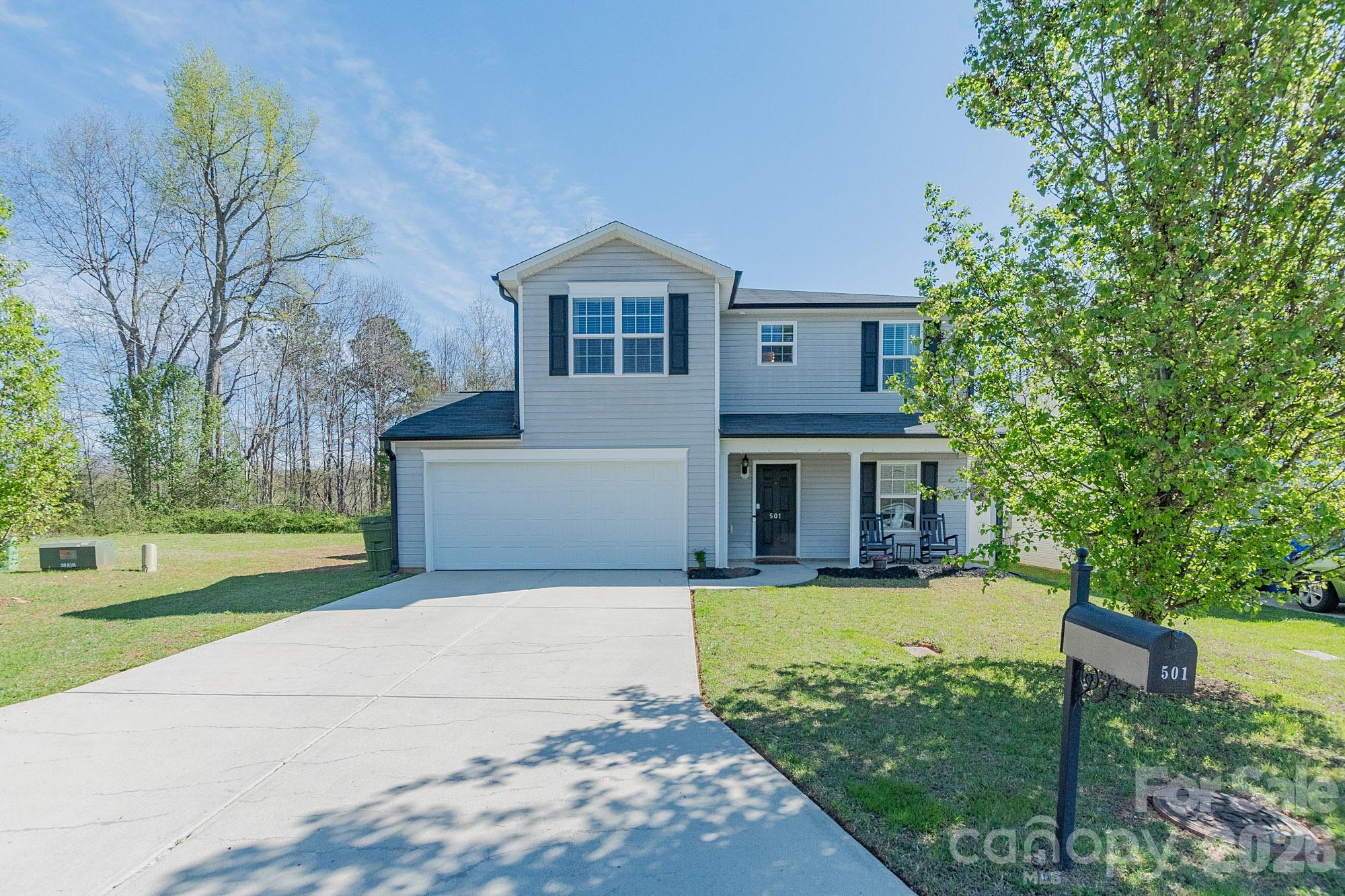Single Family Residence at 501 Caden Village Circle, Lexington, photo 4 of 37