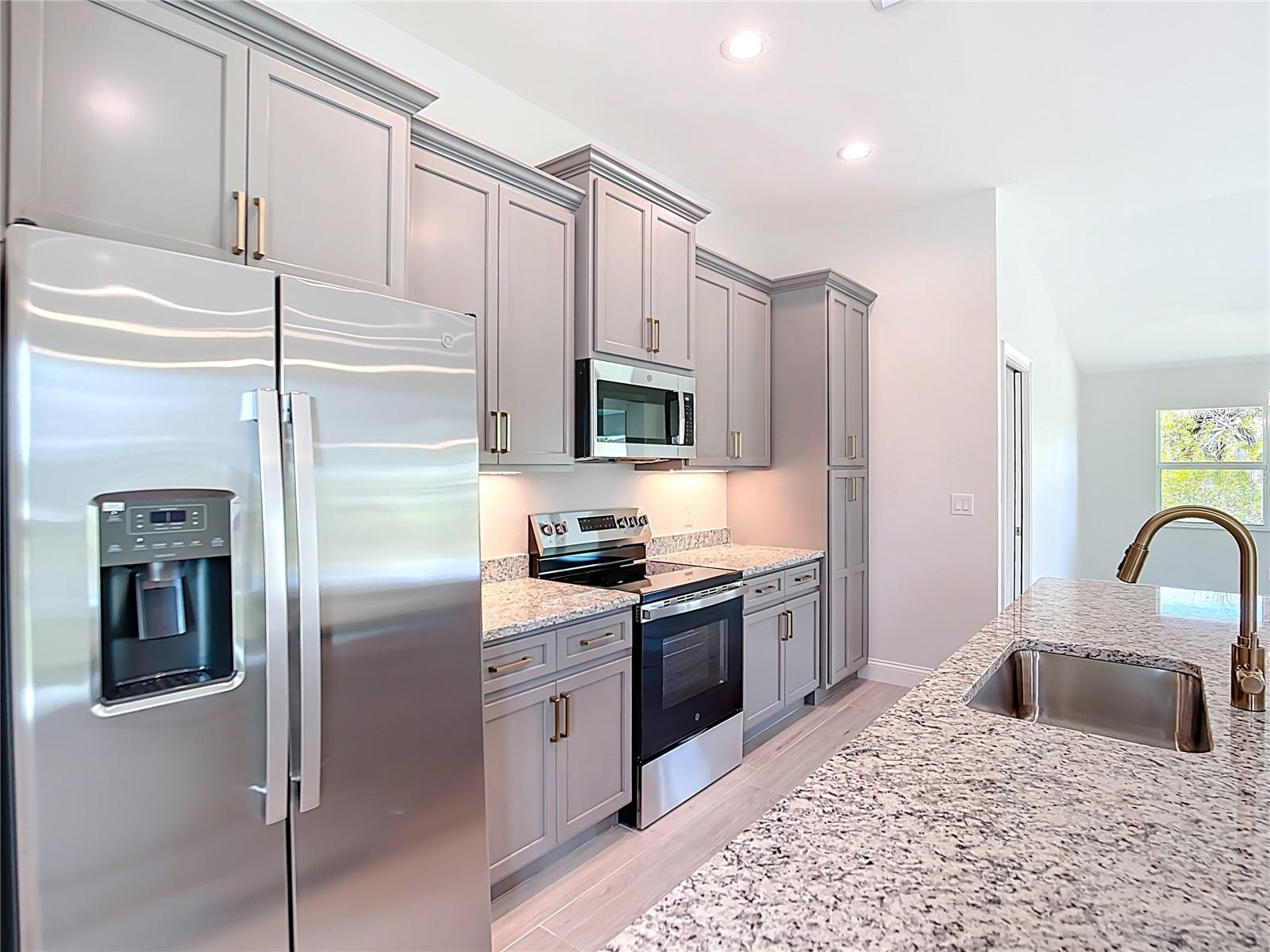 Single Family Residence at 13503 AINSWORTH LANE, PORT CHARLOTTE, photo 11 of 33