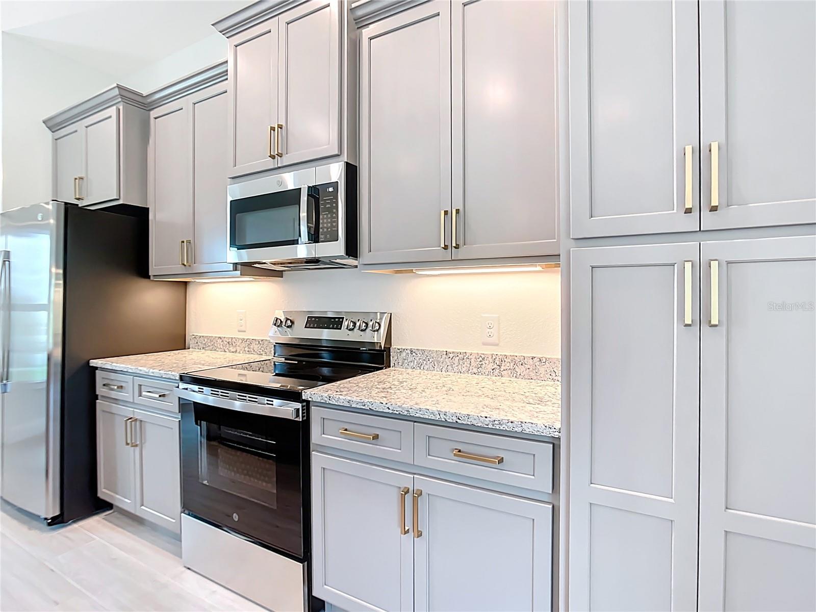 Single Family Residence at 13503 AINSWORTH LANE, PORT CHARLOTTE, photo 13 of 33