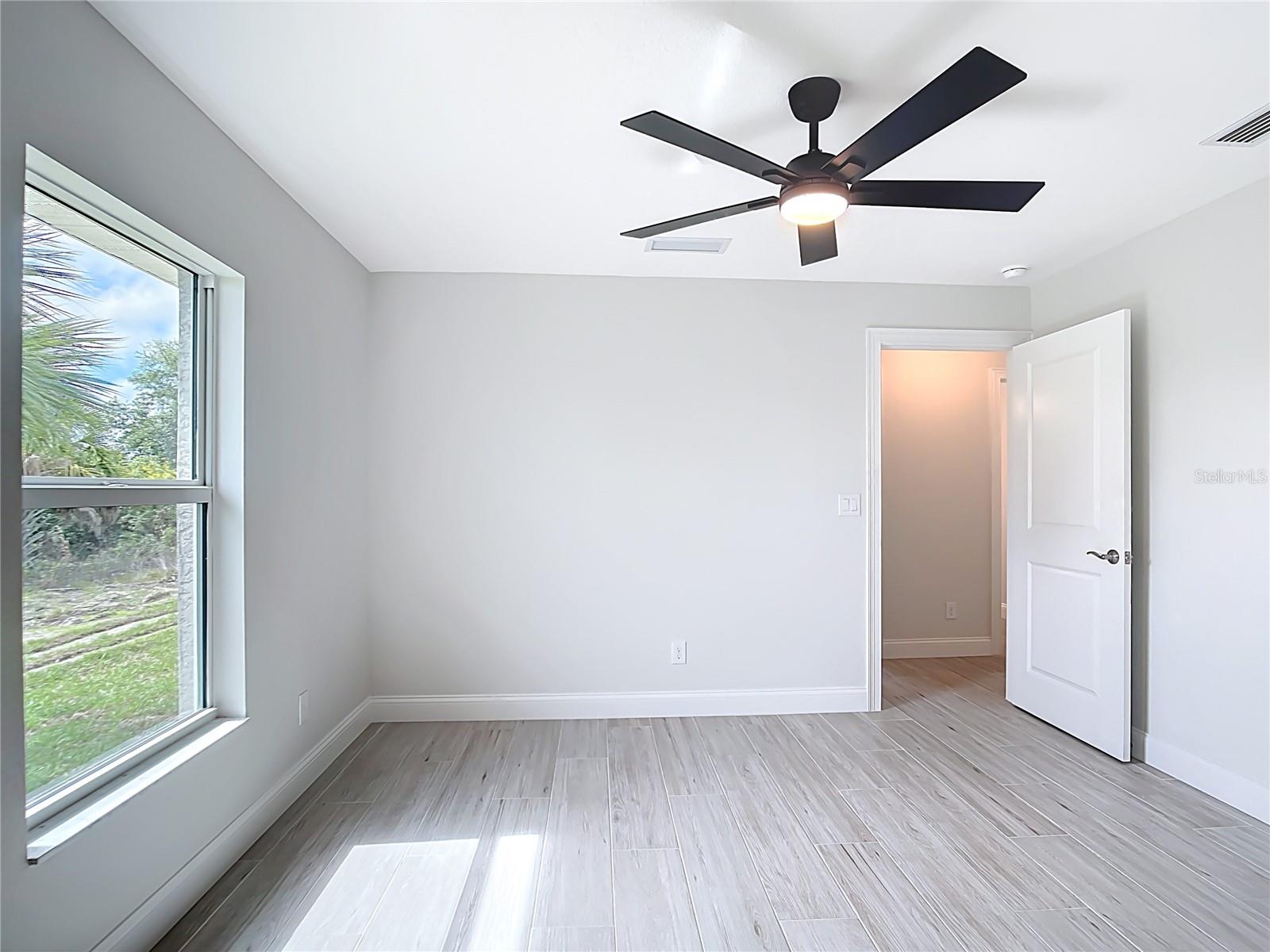 Single Family Residence at 13503 AINSWORTH LANE, PORT CHARLOTTE, photo 22 of 33