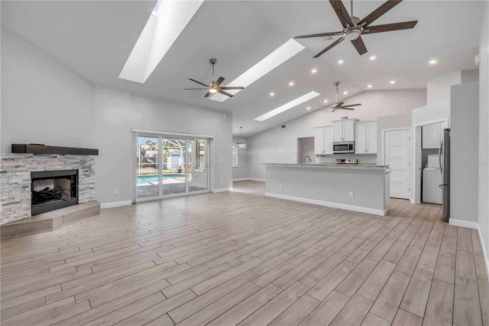 Single Family Residence at 10 CUNNINGHAM DR, NEW SMYRNA BEACH, photo 7 of 53