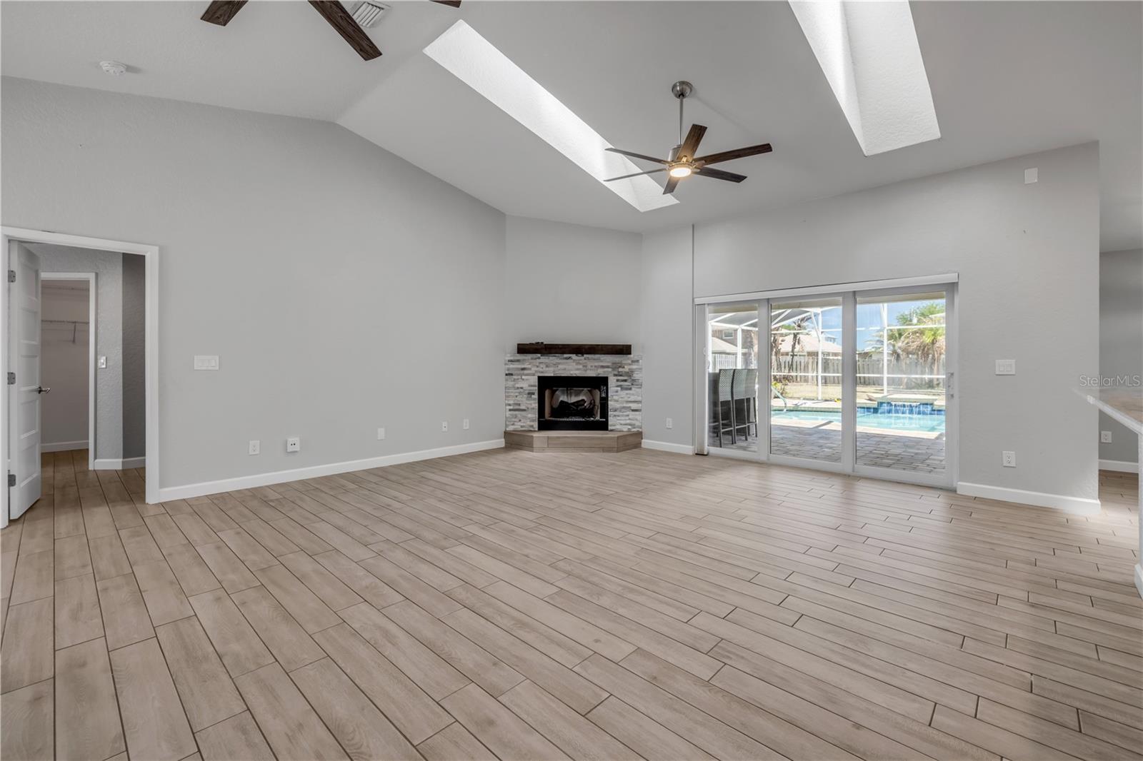 Single Family Residence at 10 CUNNINGHAM DR, NEW SMYRNA BEACH, photo 9 of 53