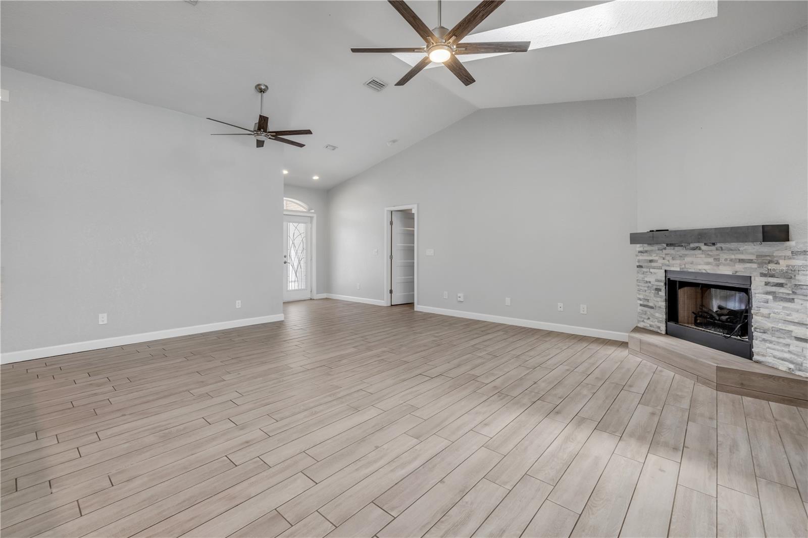 Single Family Residence at 10 CUNNINGHAM DR, NEW SMYRNA BEACH, photo 10 of 53