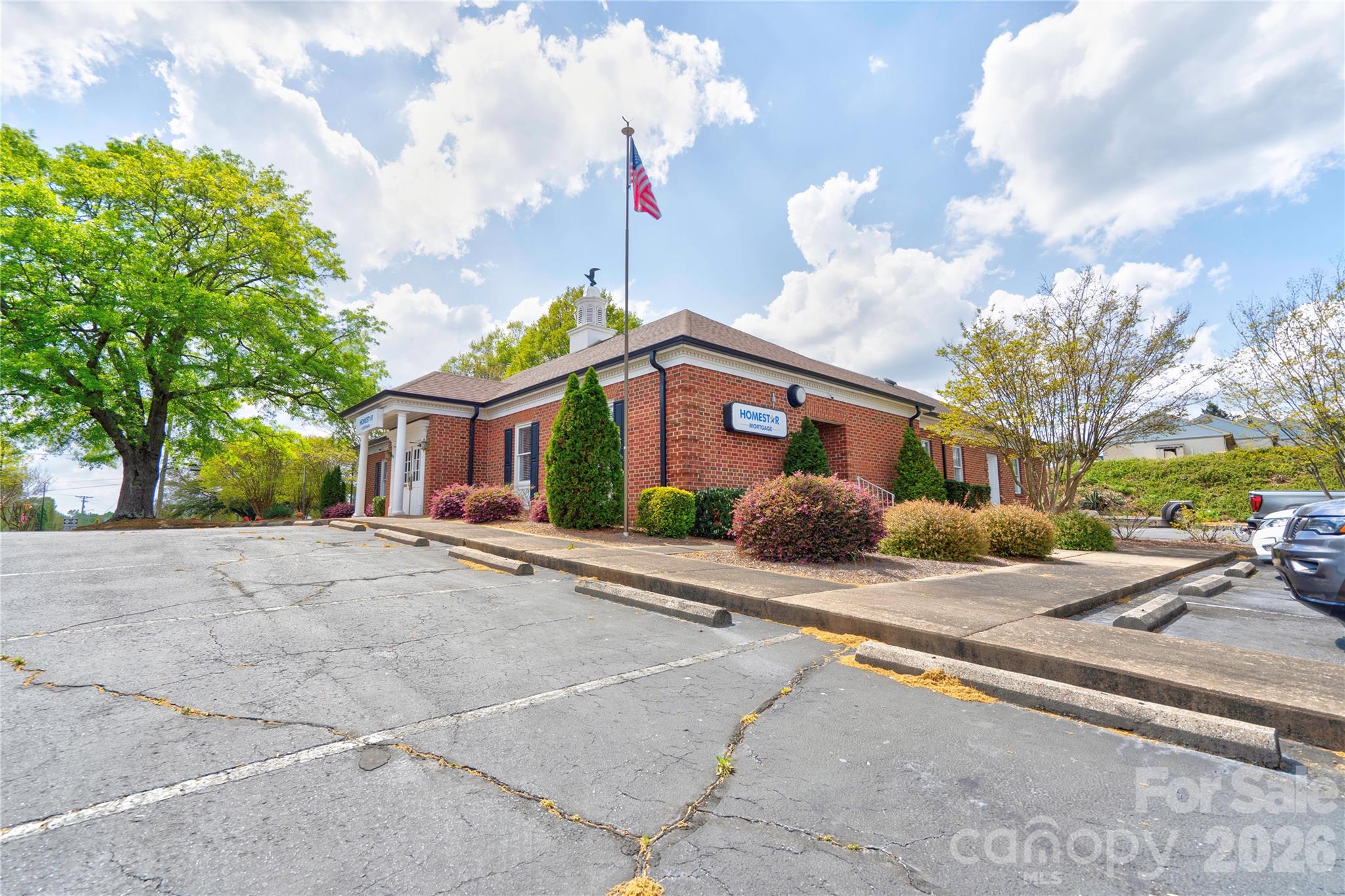 Office at 824 S Dekalb Street, Shelby, photo 2 of 39