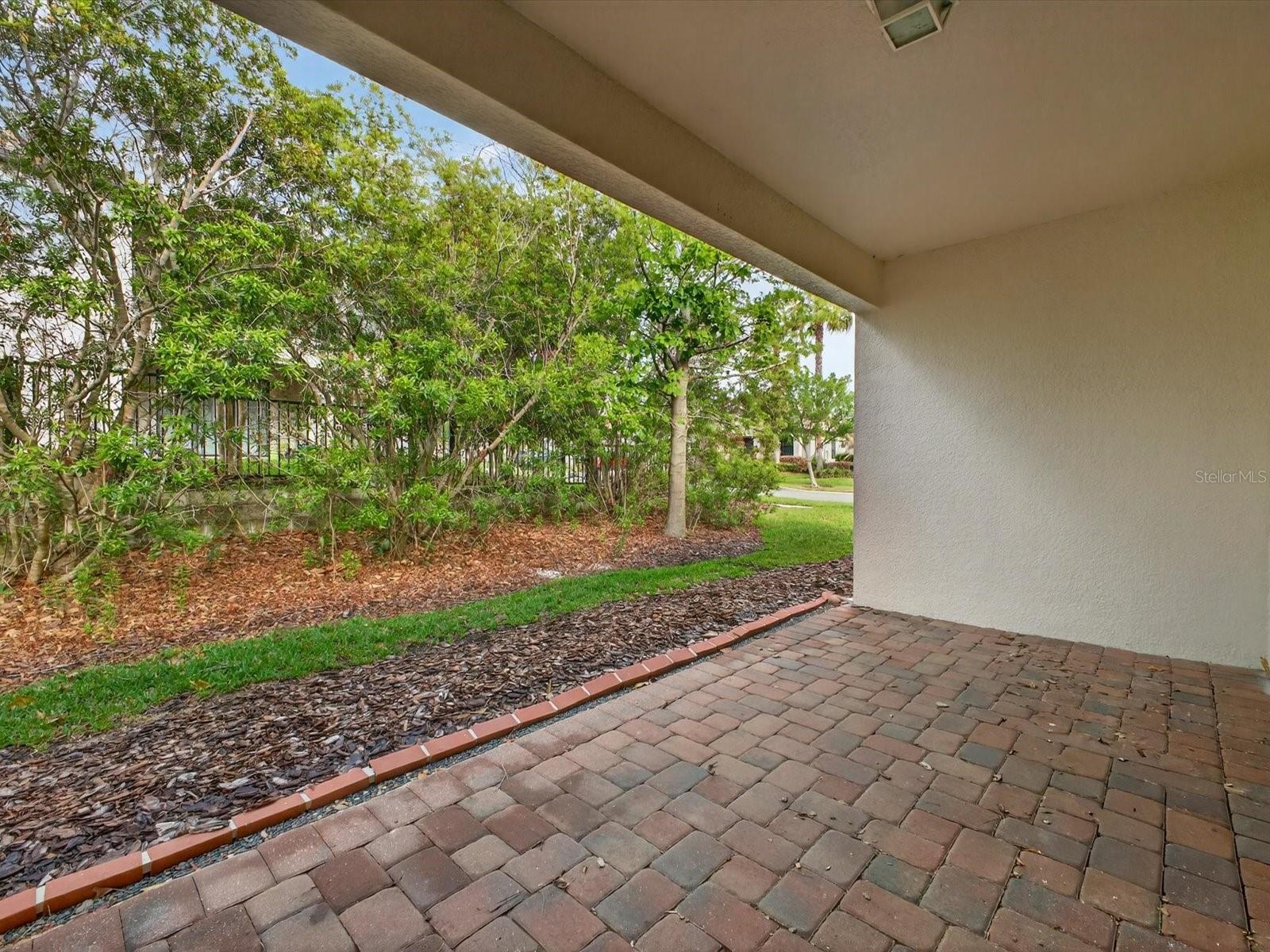 Covered back patio - 1300 GLENEAGLES LN, DAVENPORT