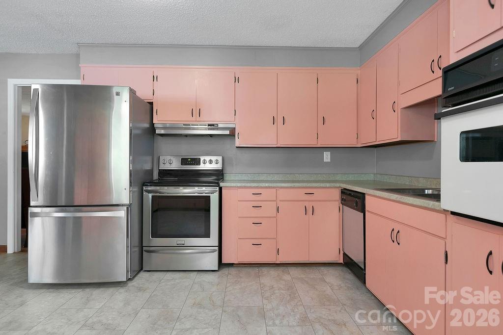 Kitchen - 1482 Island Ford Road, Brevard