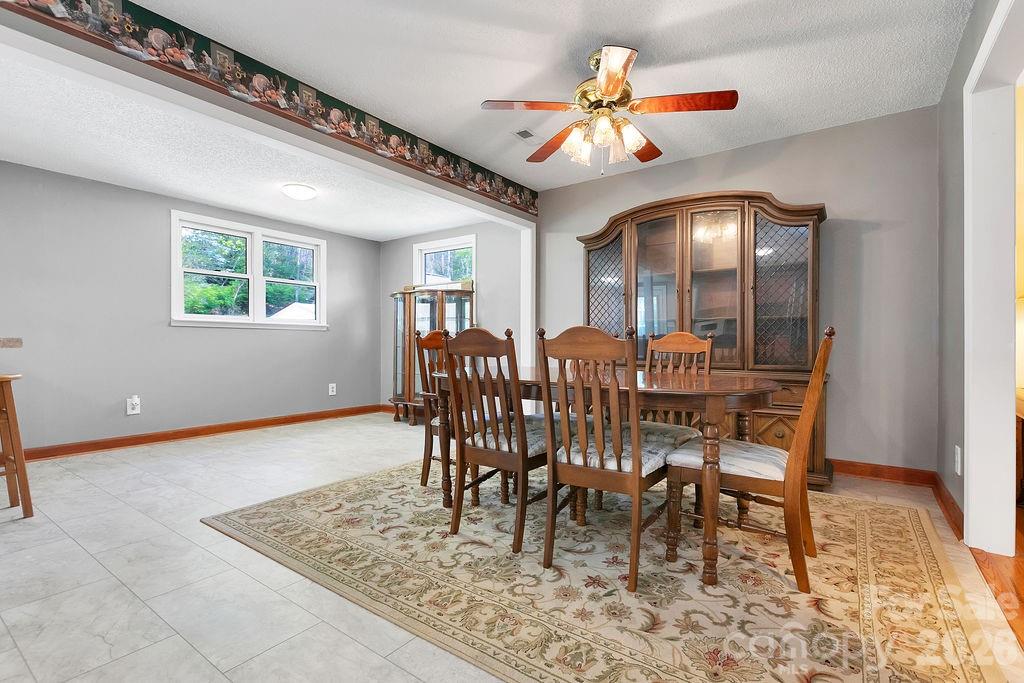 Dining Area - 1482 Island Ford Road, Brevard