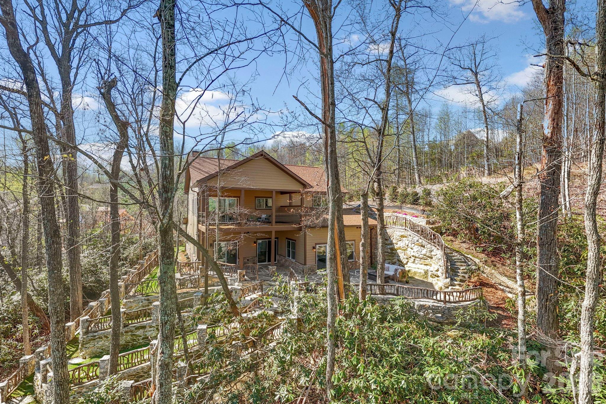 Single Family Residence at 162 Preserve Court, Hendersonville, photo 26 of 37