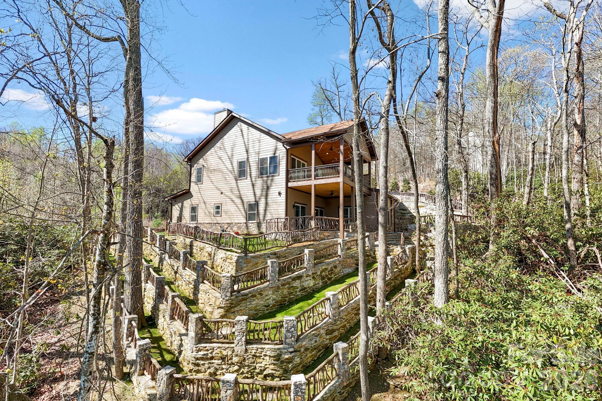 Single Family Residence at 162 Preserve Court, Hendersonville, photo 27 of 37