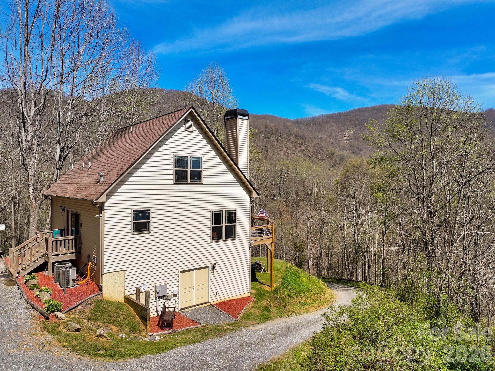 Single Family Residence at 4823 Max Patch Road, Clyde, photo 2 of 32
