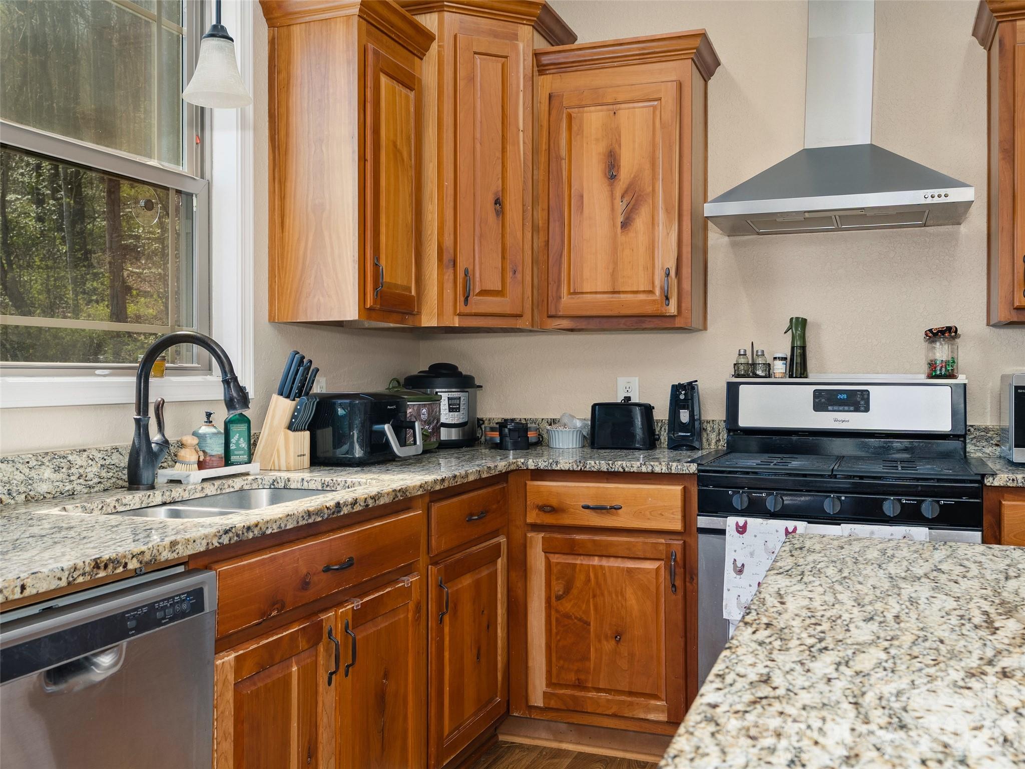 Single Family Residence at 4823 Max Patch Road, Clyde, photo 7 of 32