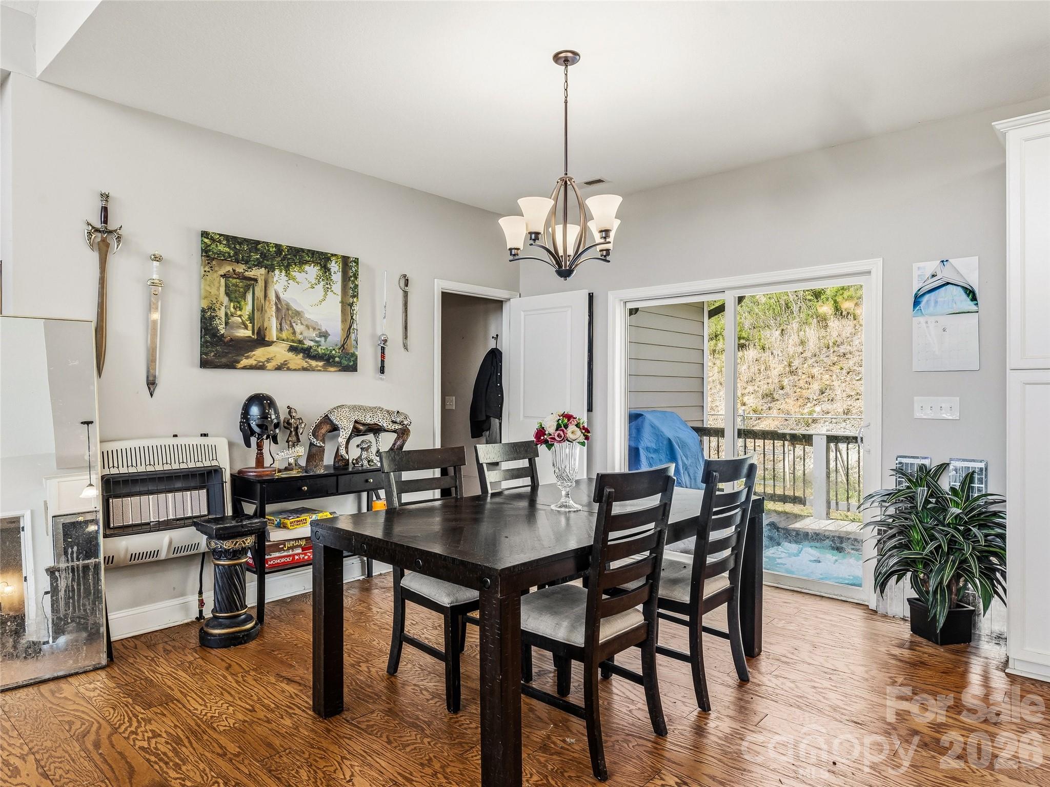 Single Family Residence at 170 Starry Night Lane, Marshall, photo 21 of 34