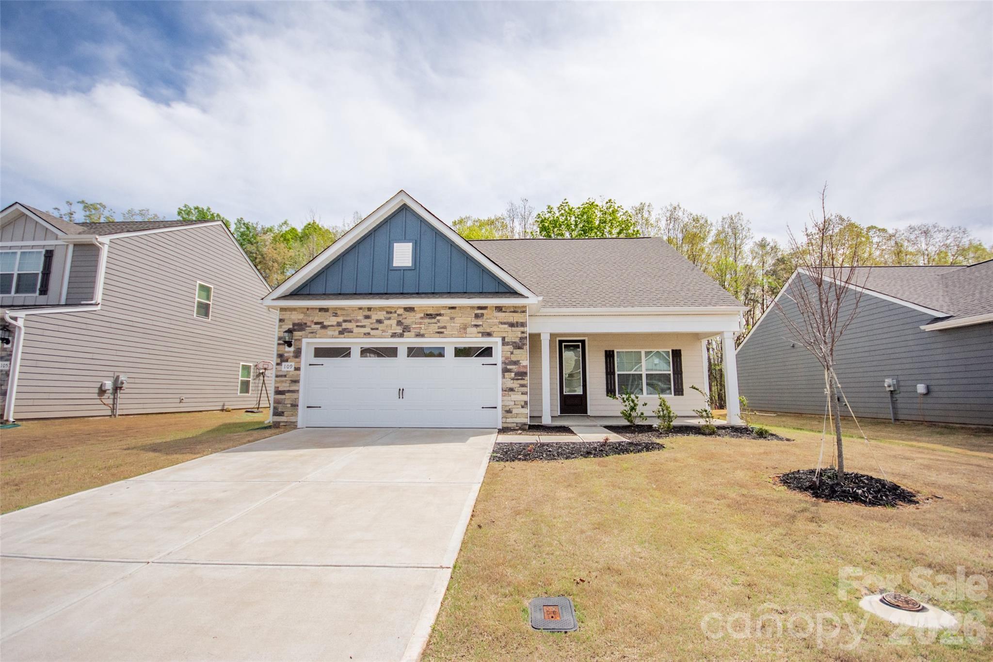 Single Family Residence at 109 Brixham Loop, Troutman, photo 2 of 44