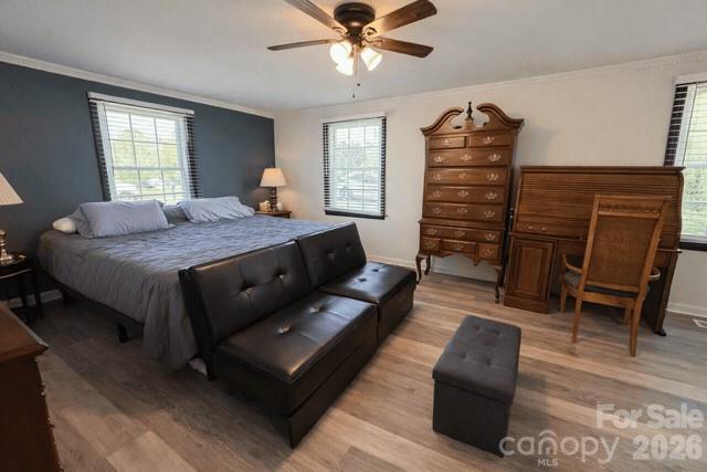 Master/Primary Bedroom - 636 Willis Road, Dallas