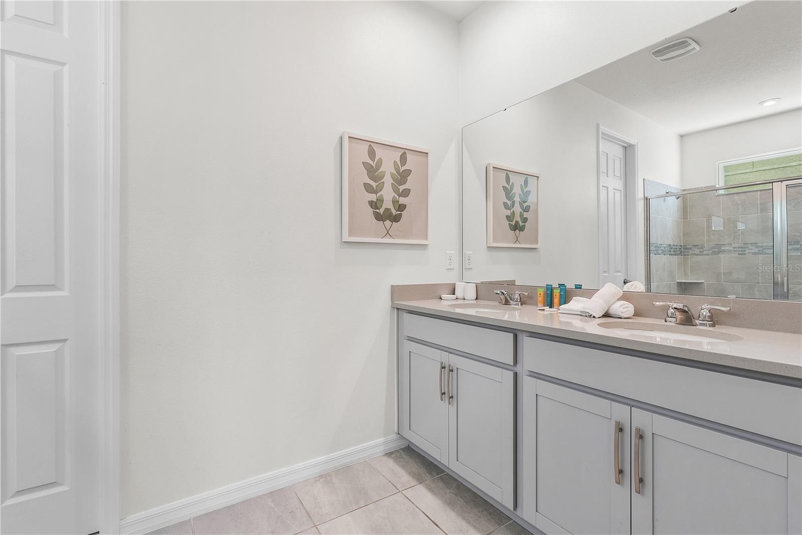 Single Family Residence at 8915 TROPICAL HAVEN CT, KISSIMMEE, photo 18 of 50