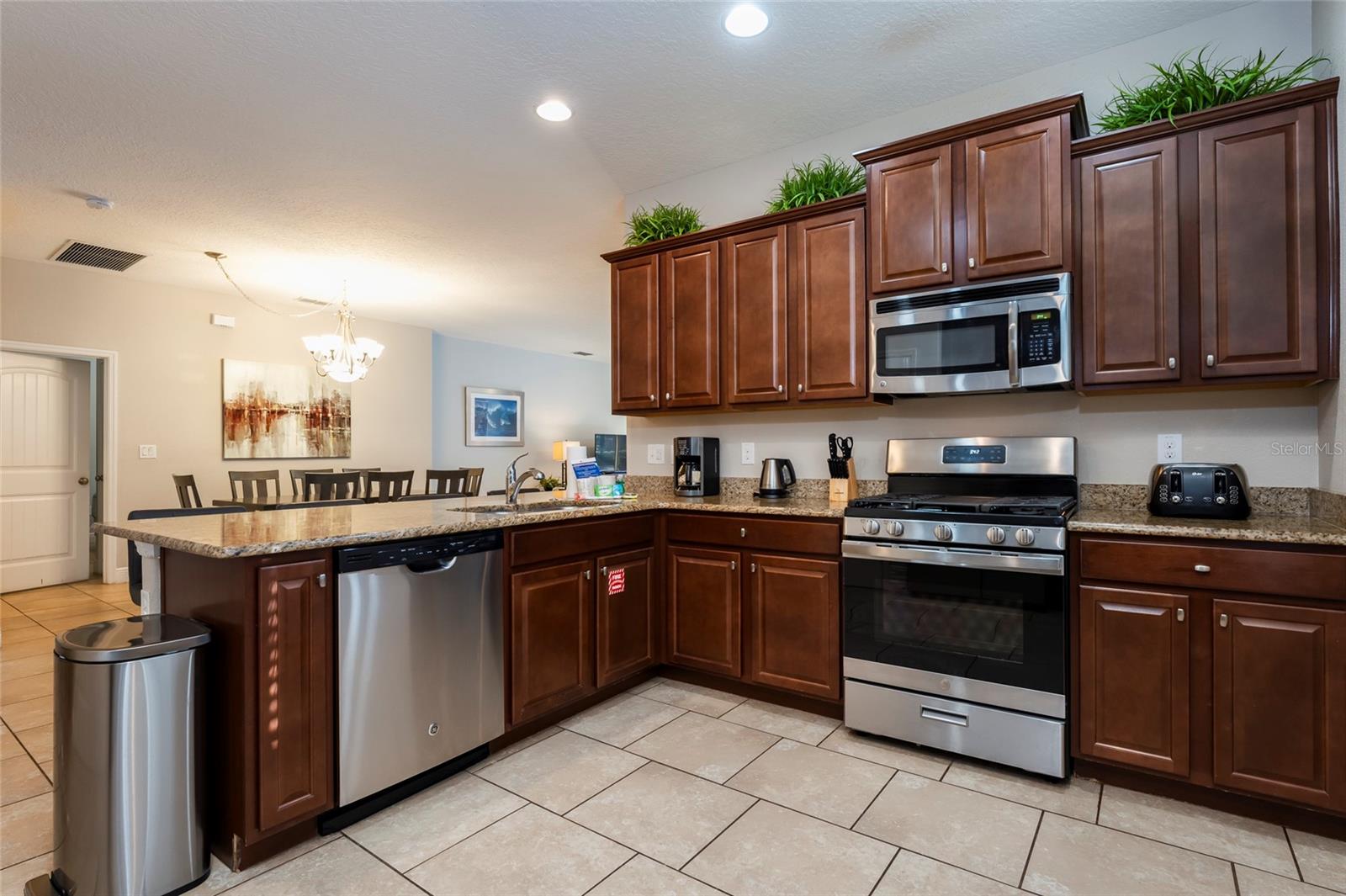 Single Family Residence at 5145 OAKBOURNE AVE, DAVENPORT, photo 12 of 30