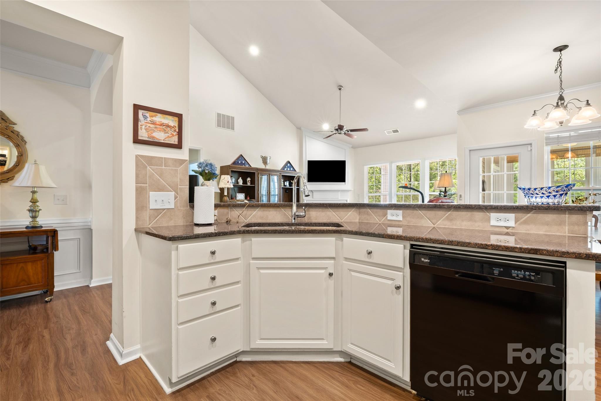 Single Family Residence at 2190 Hartwell Lane, Fort Mill, photo 8 of 45