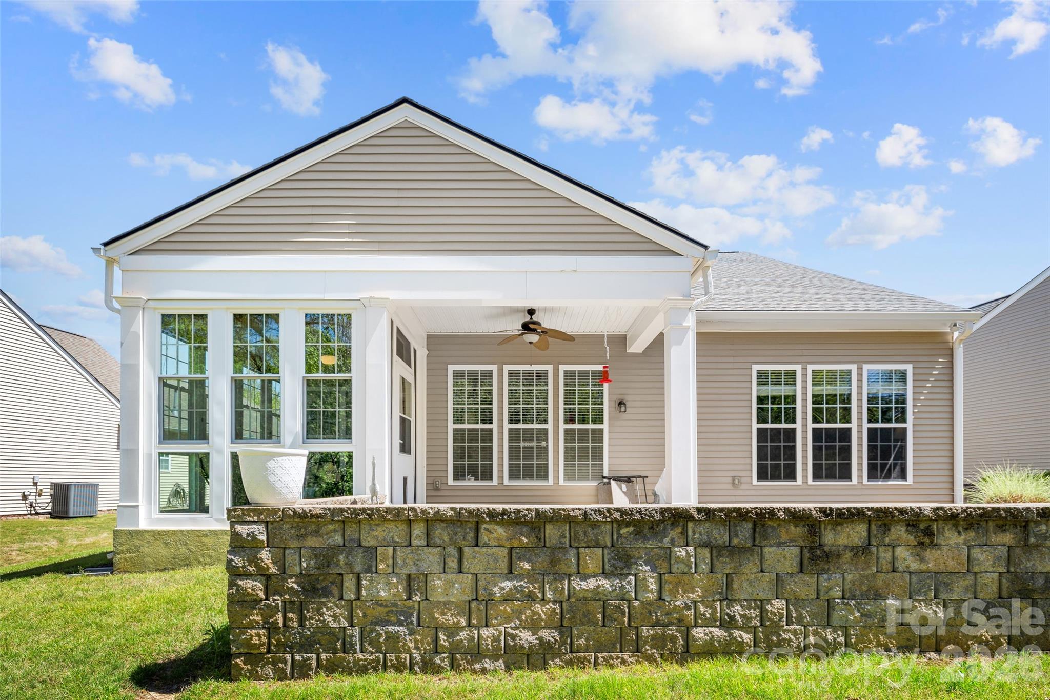 Single Family Residence at 2190 Hartwell Lane, Fort Mill, photo 26 of 45