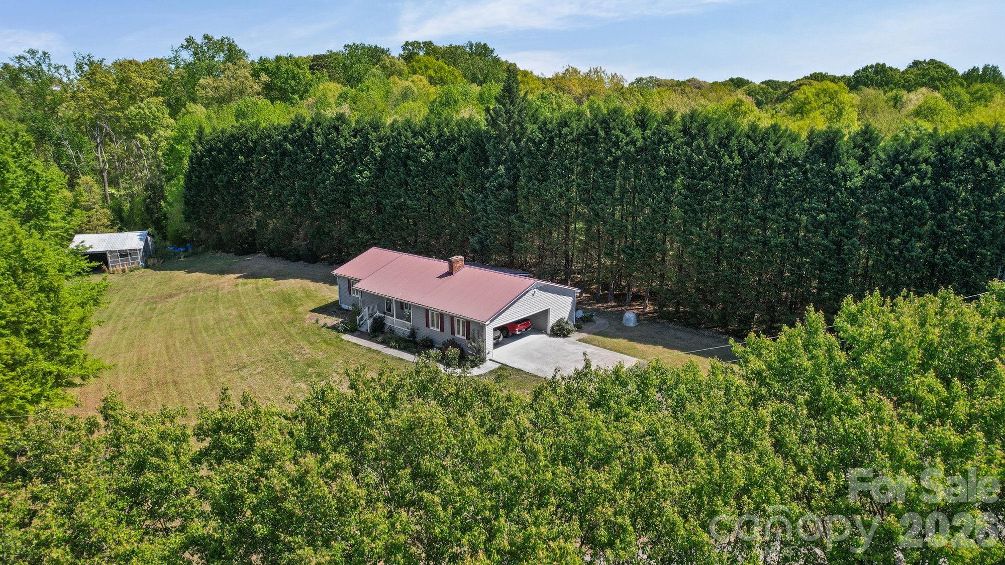 Single Family Residence at 144 Pops Lake Road, Statesville, photo 3 of 35