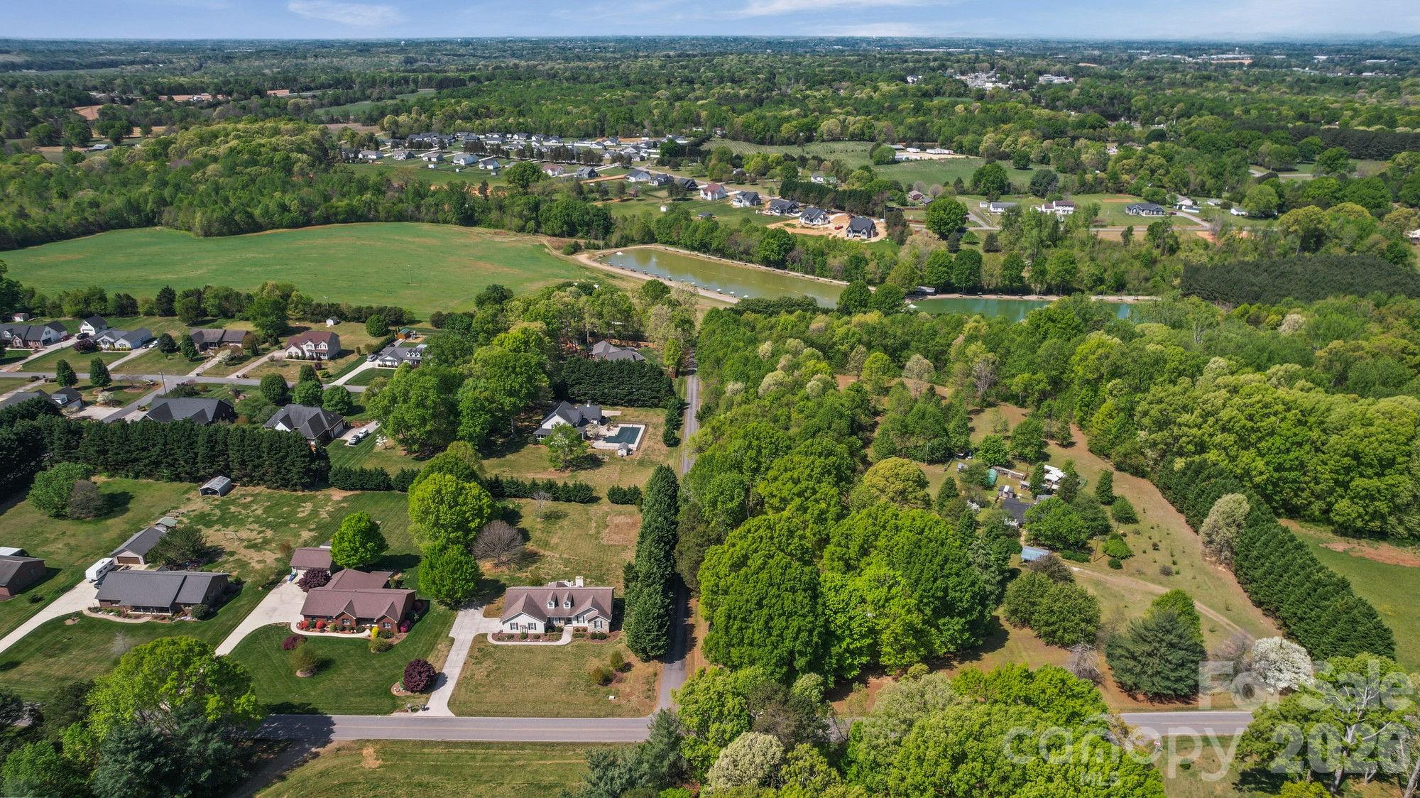 Single Family Residence at 144 Pops Lake Road, Statesville, photo 11 of 35