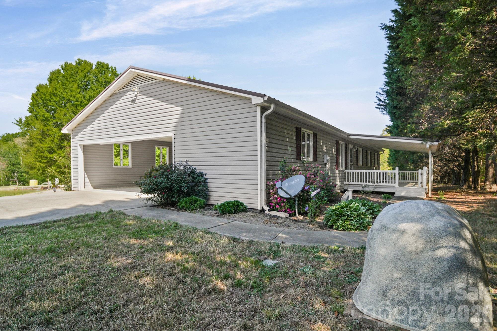 Single Family Residence at 144 Pops Lake Road, Statesville, photo 32 of 35