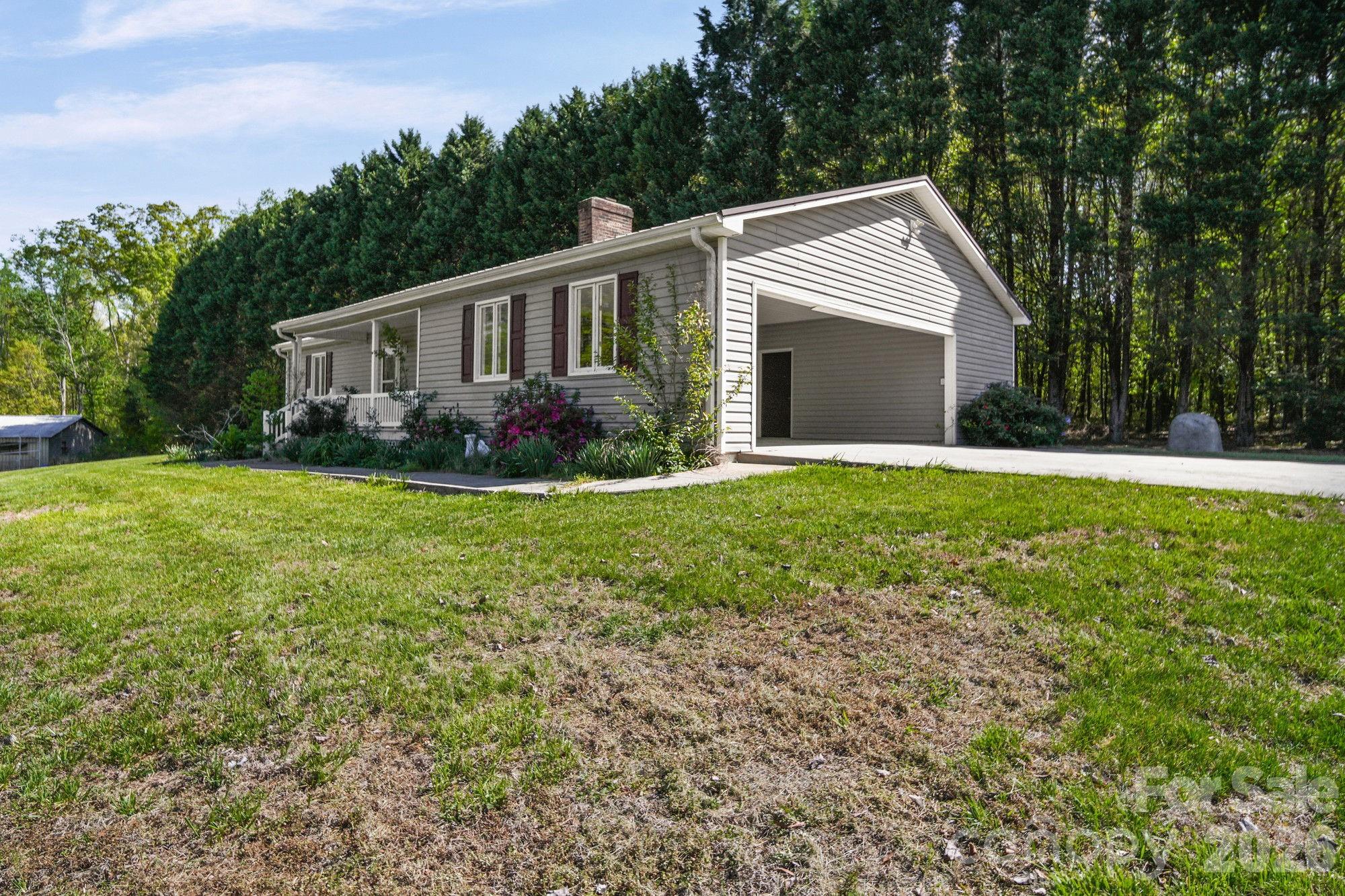 Single Family Residence at 144 Pops Lake Road, Statesville, photo 34 of 35