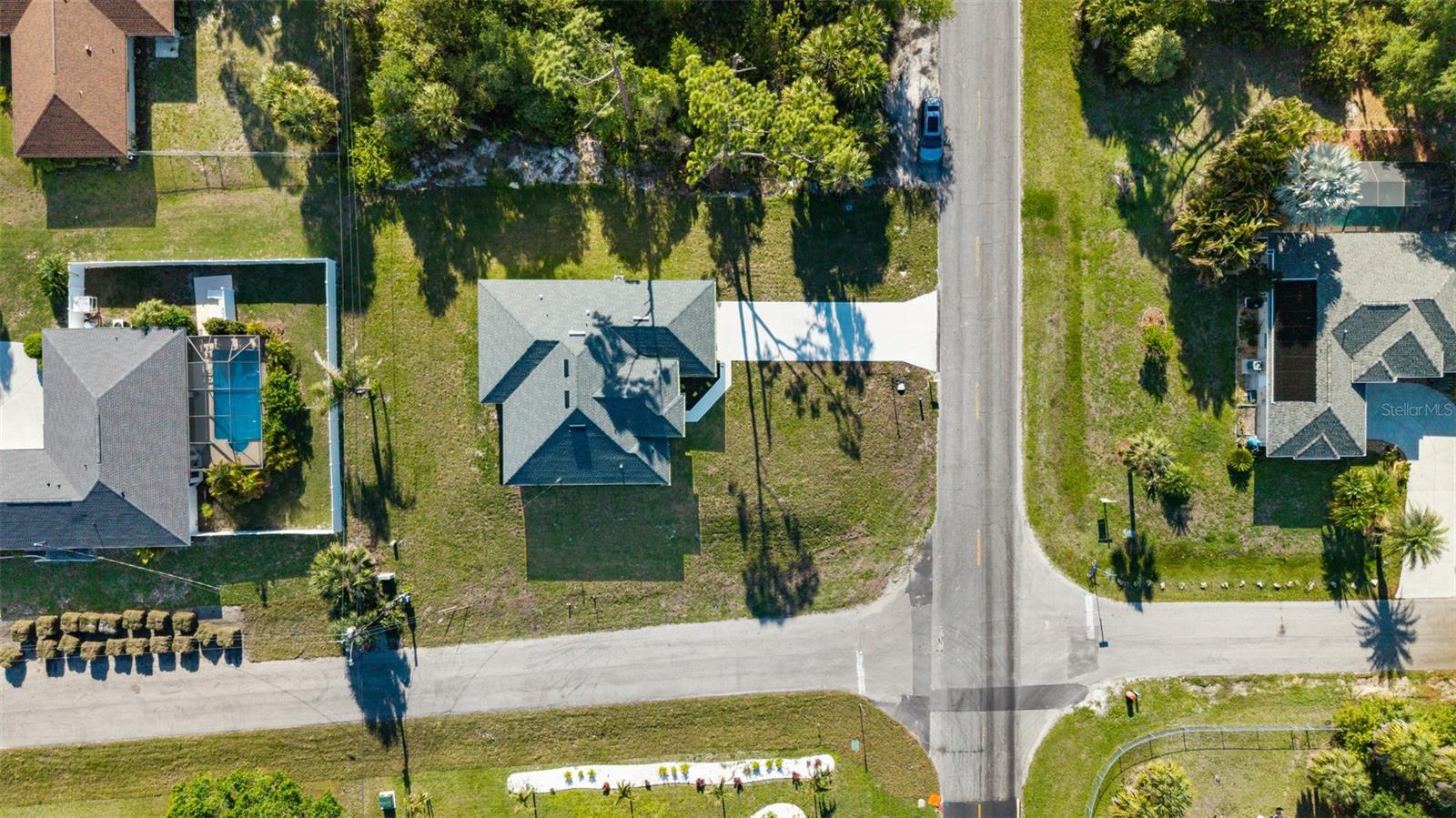 Single Family Residence at 18265 LAKE WORTH BLVD, PORT CHARLOTTE, photo 10 of 98