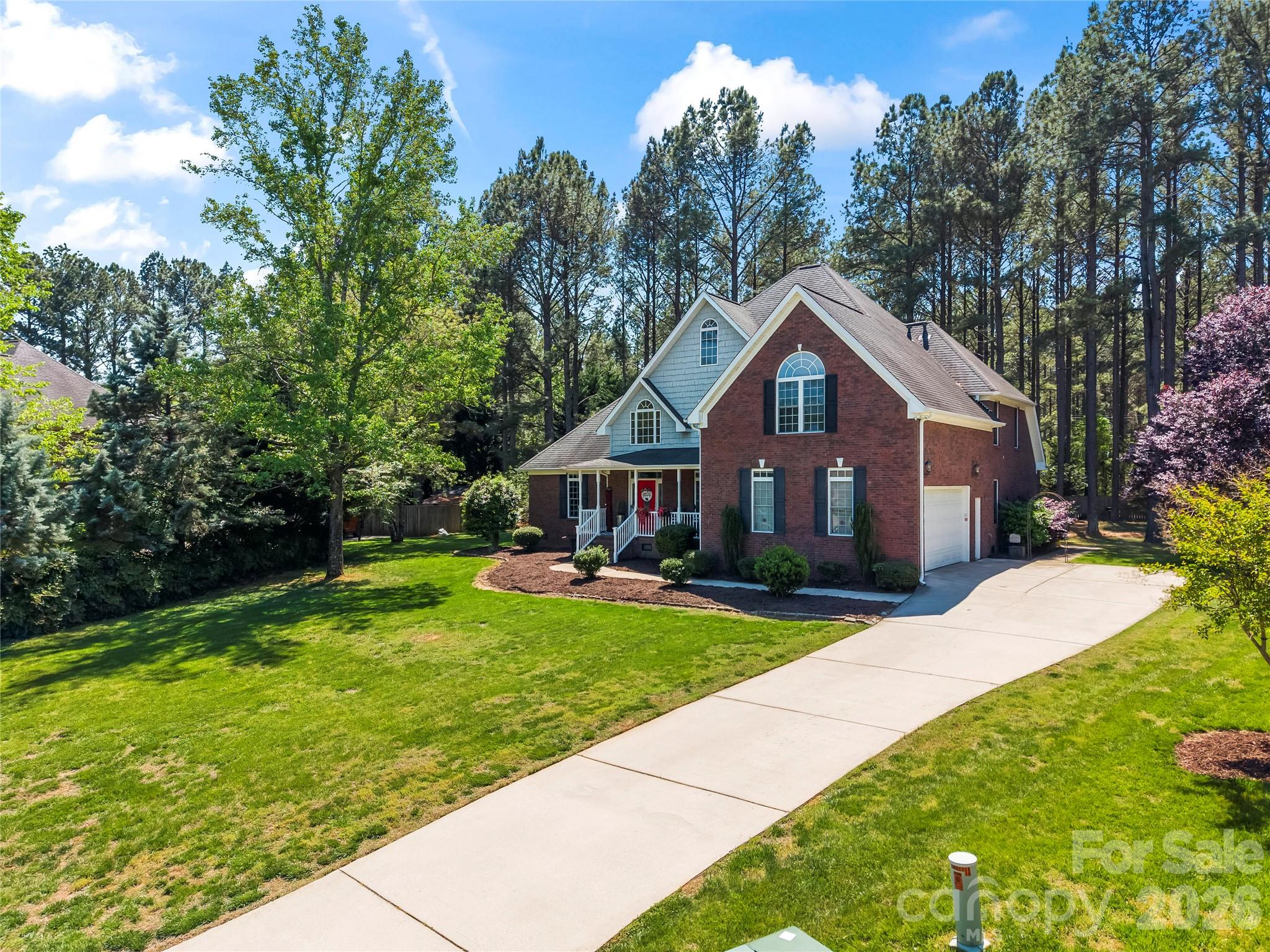 Single Family Residence at 443 Crowders Bluff Court, Clover, photo 4 of 46