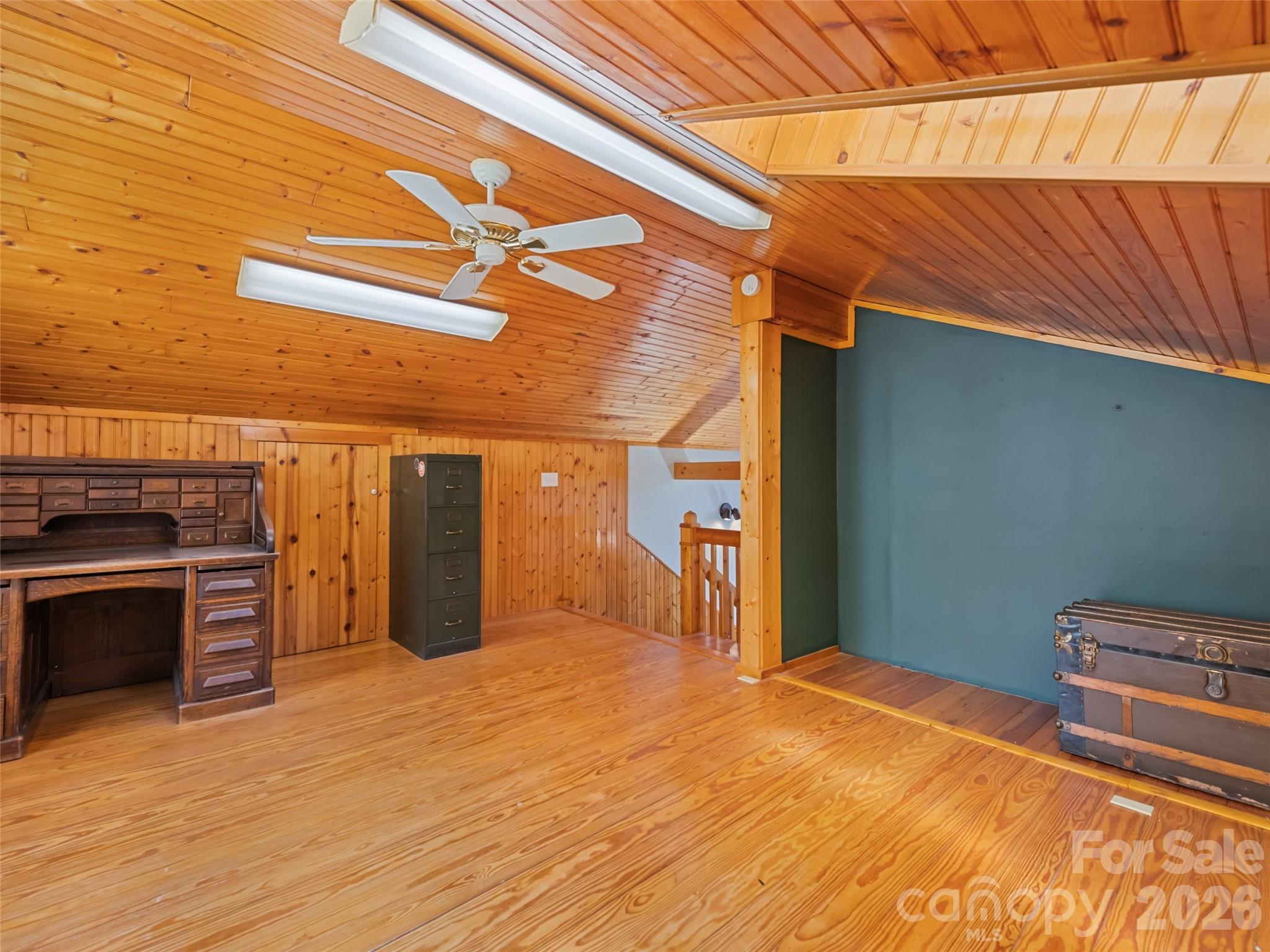 Loft/Office Space - 401 Tipstill Cove, Waynesville