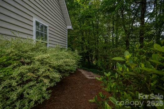 Single Family Residence at 1614 Iverness Court, Gastonia, photo 39 of 44