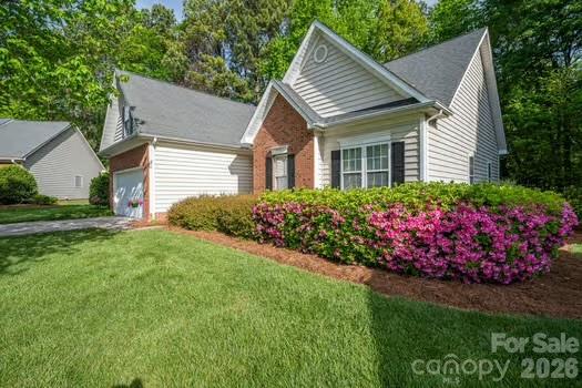 Single Family Residence at 1614 Iverness Court, Gastonia, photo 28 of 44