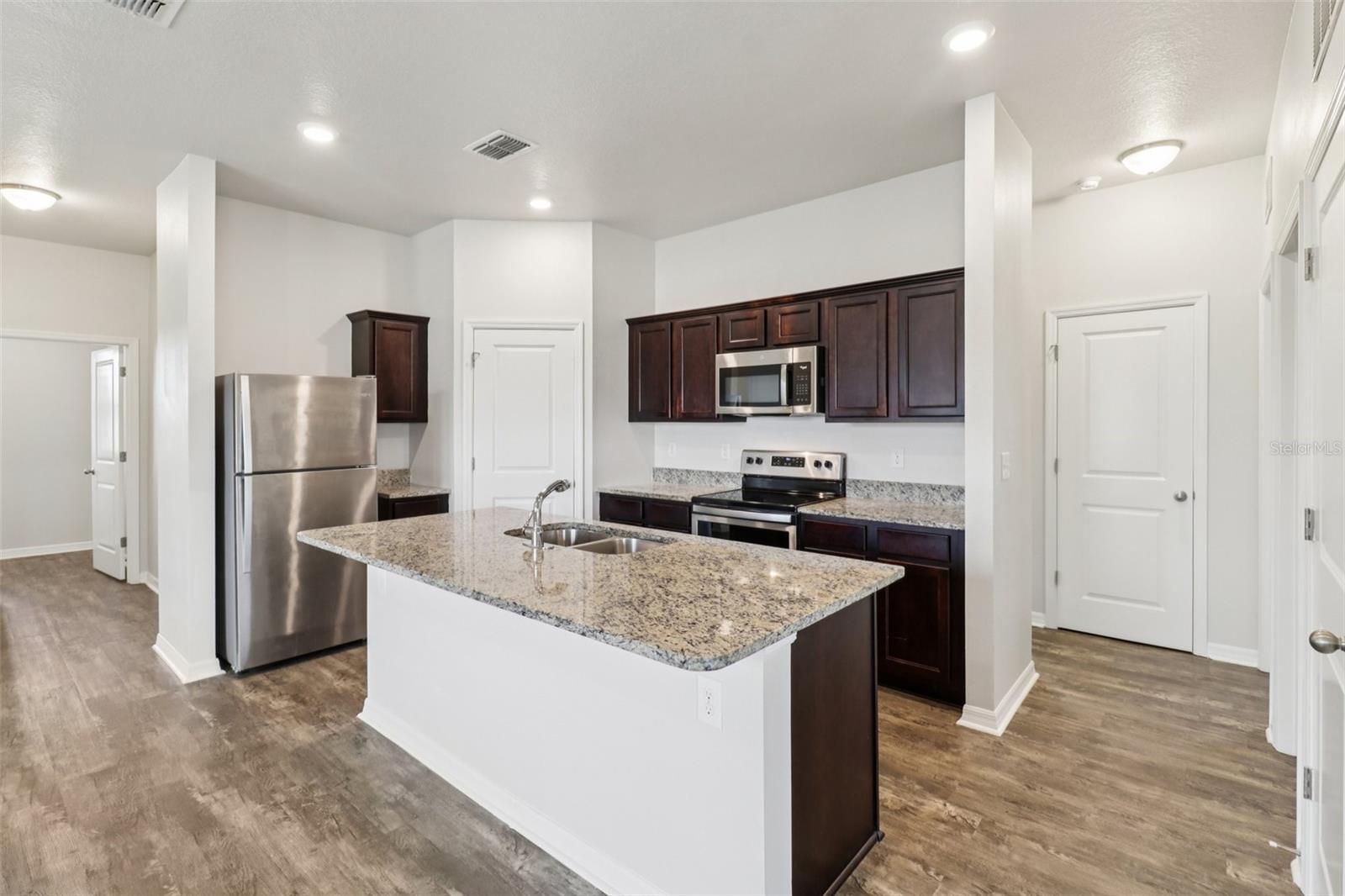 Single Family Residence at 3098 NEVERLAND DR, NEW SMYRNA BEACH, photo 8 of 26