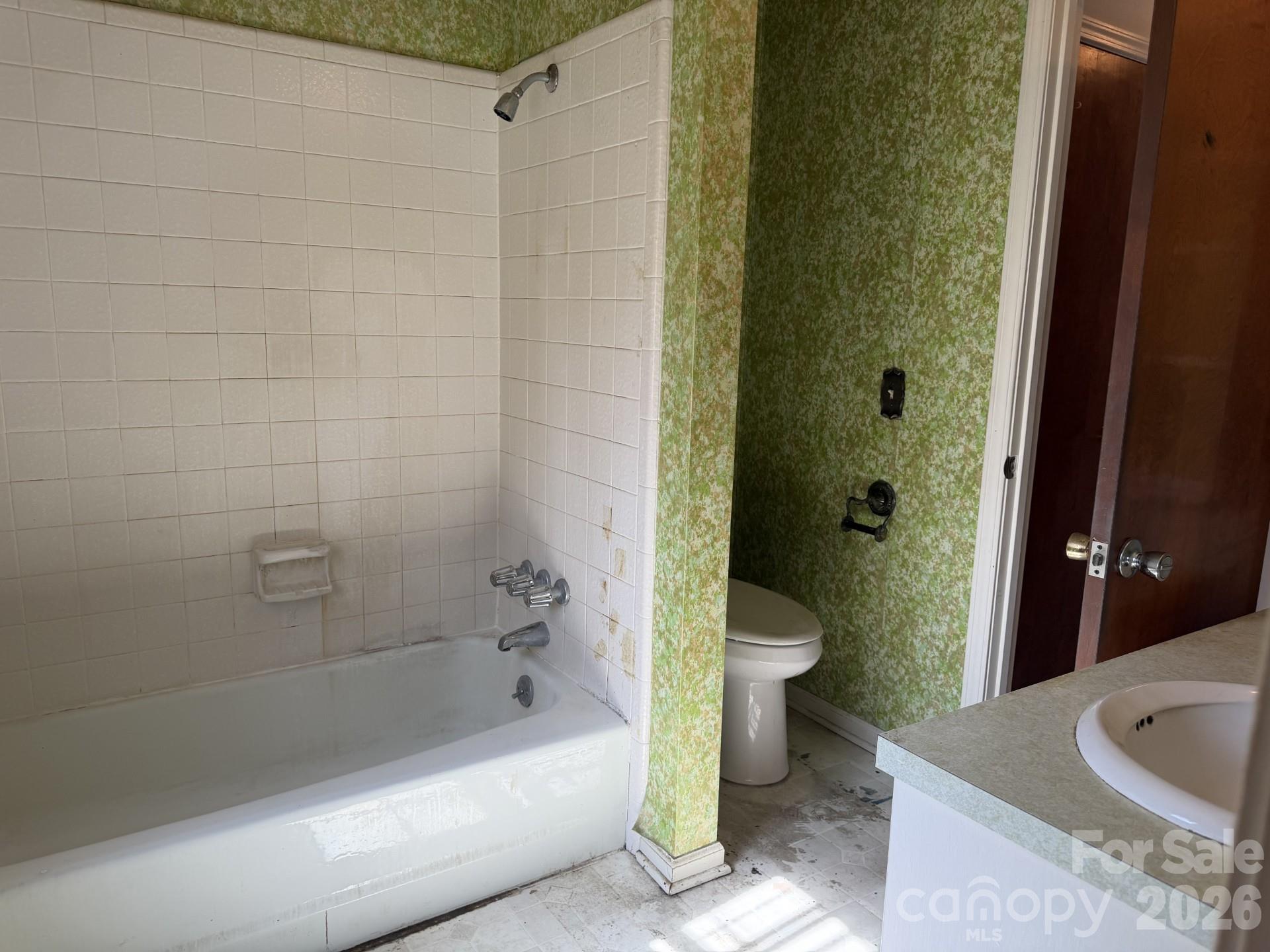Single Family Residence at 2033 Sprucewood Street, Albemarle, photo 9 of 15