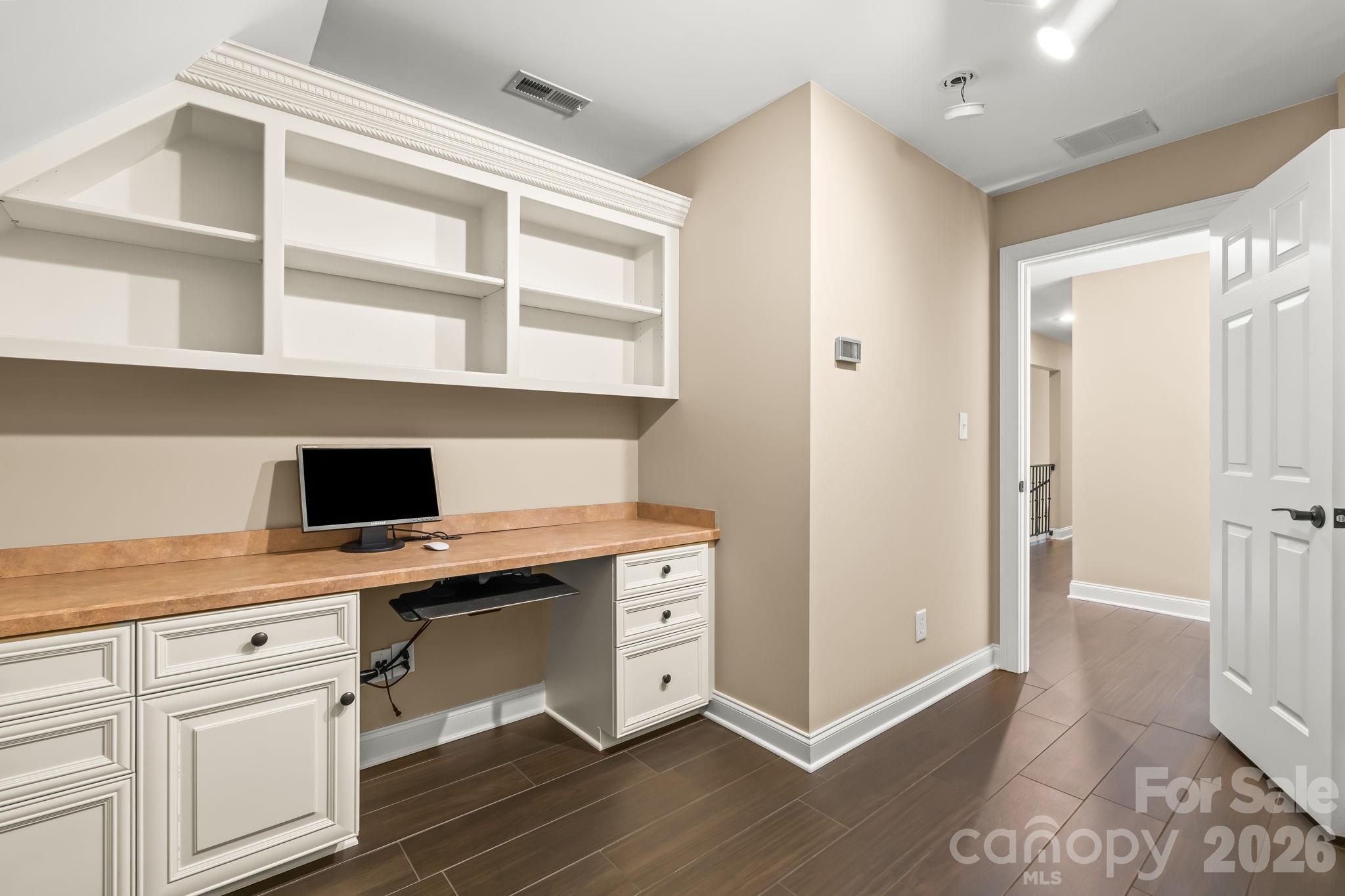 2nd level office space with built ins - 11555 Double Spring Road, Lewisville