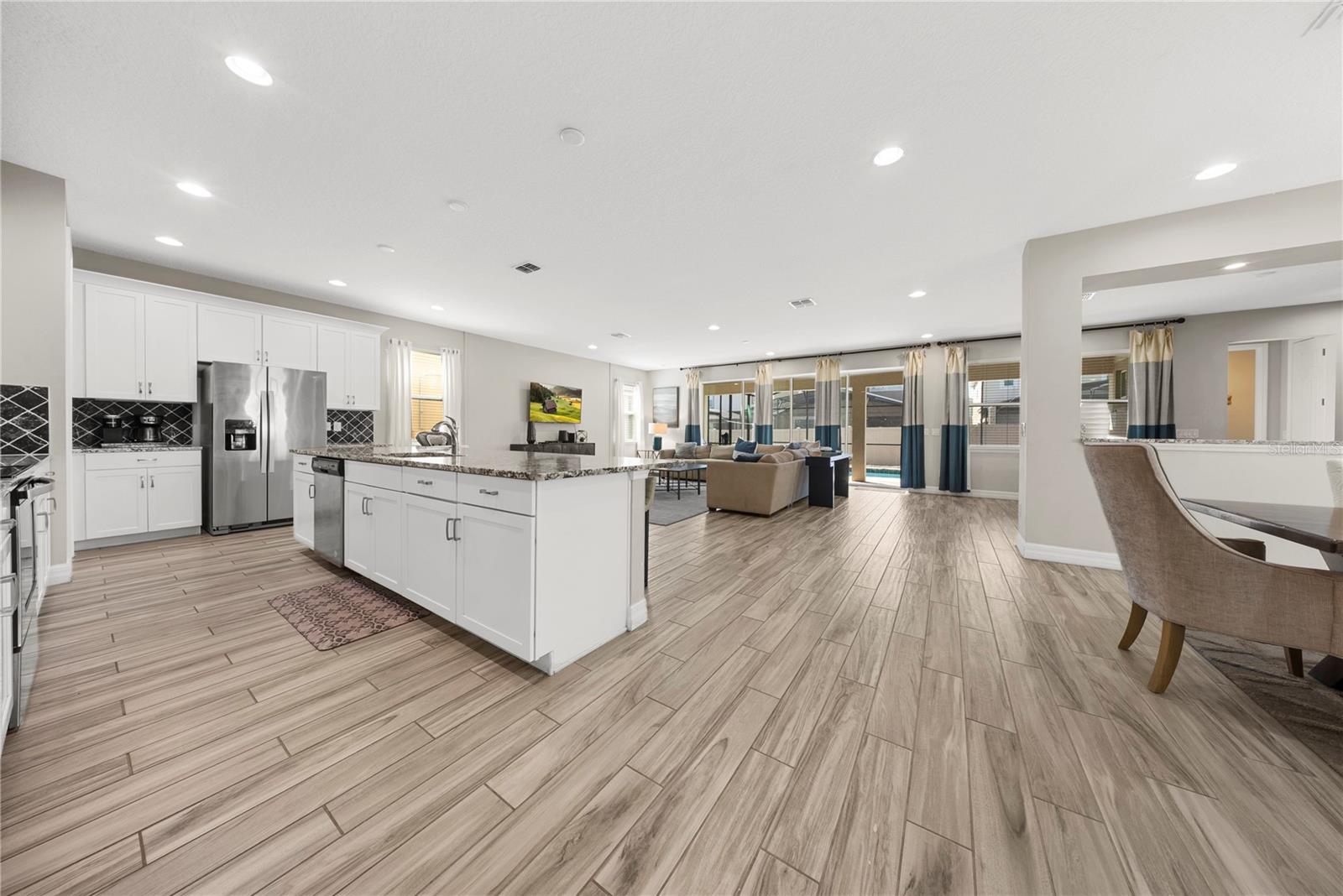 Single Family Residence at 9014 PELICAN COVE TRL, KISSIMMEE, photo 10 of 85